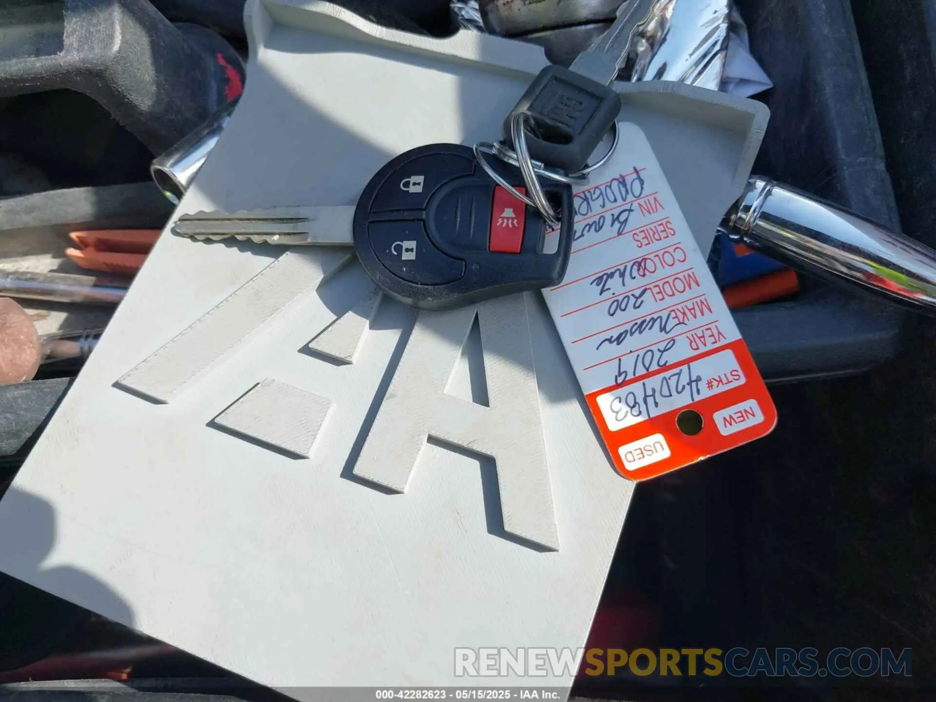 11 Photograph of a damaged car 3N6CM0KN6KK692509 NISSAN NV200 2019