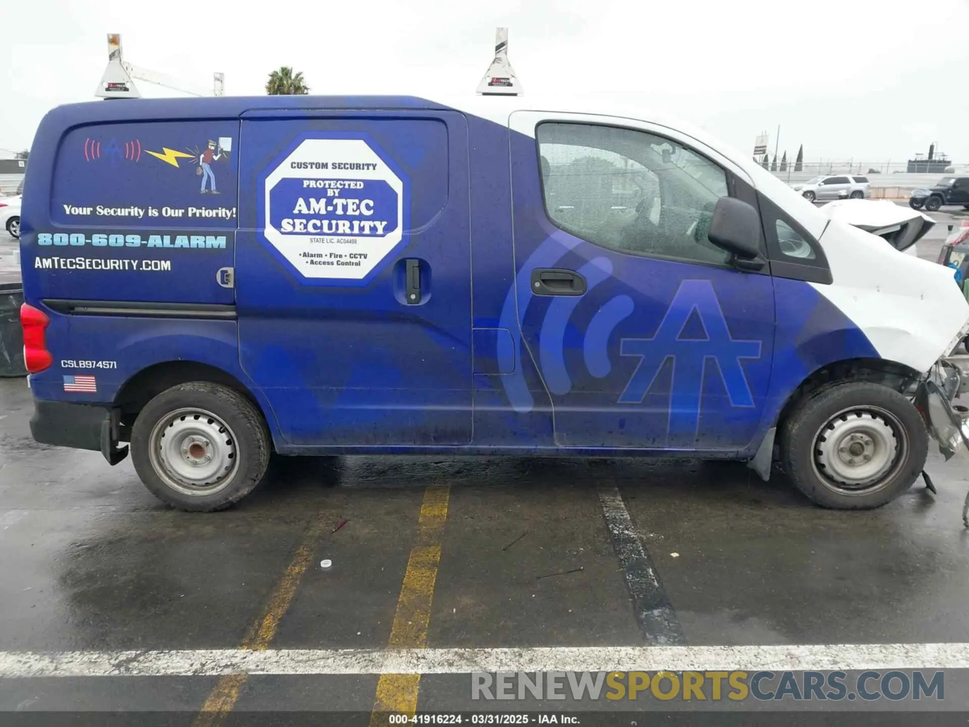 13 Photograph of a damaged car 3N6CM0KN6KK694549 NISSAN NV200 2019
