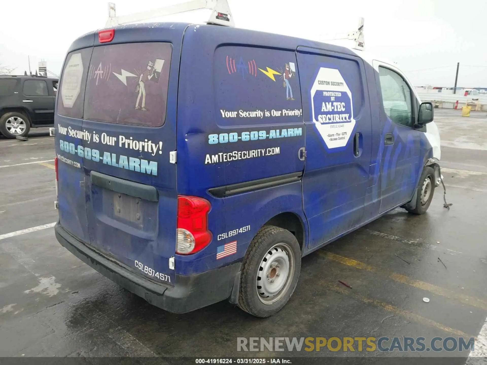 4 Photograph of a damaged car 3N6CM0KN6KK694549 NISSAN NV200 2019