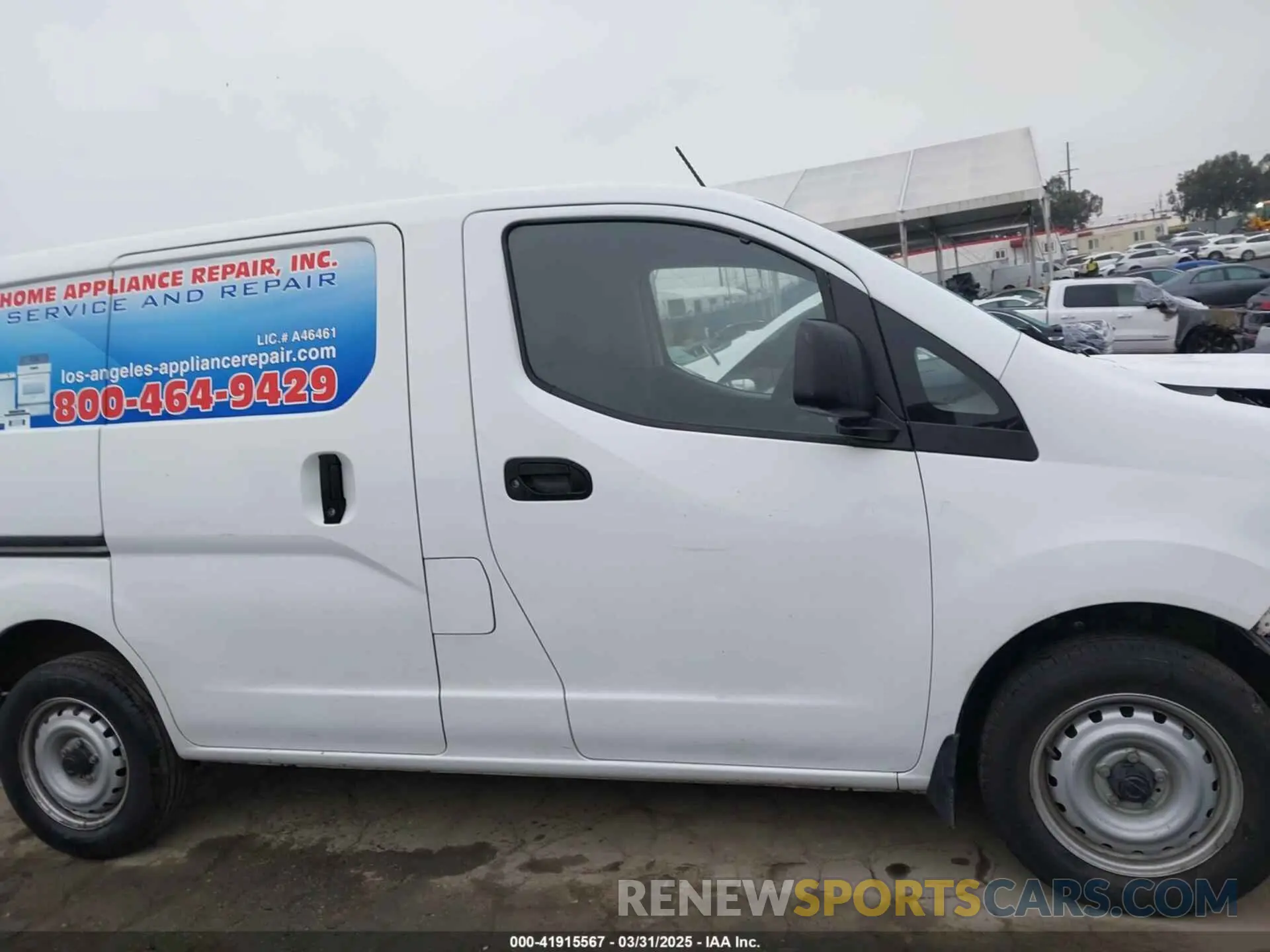 14 Photograph of a damaged car 3N6CM0KN6KK698178 NISSAN NV200 2019