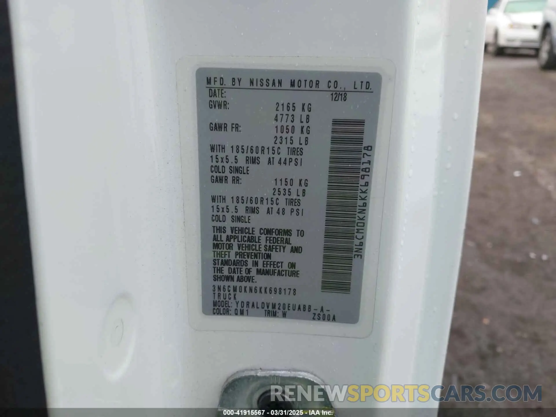 9 Photograph of a damaged car 3N6CM0KN6KK698178 NISSAN NV200 2019