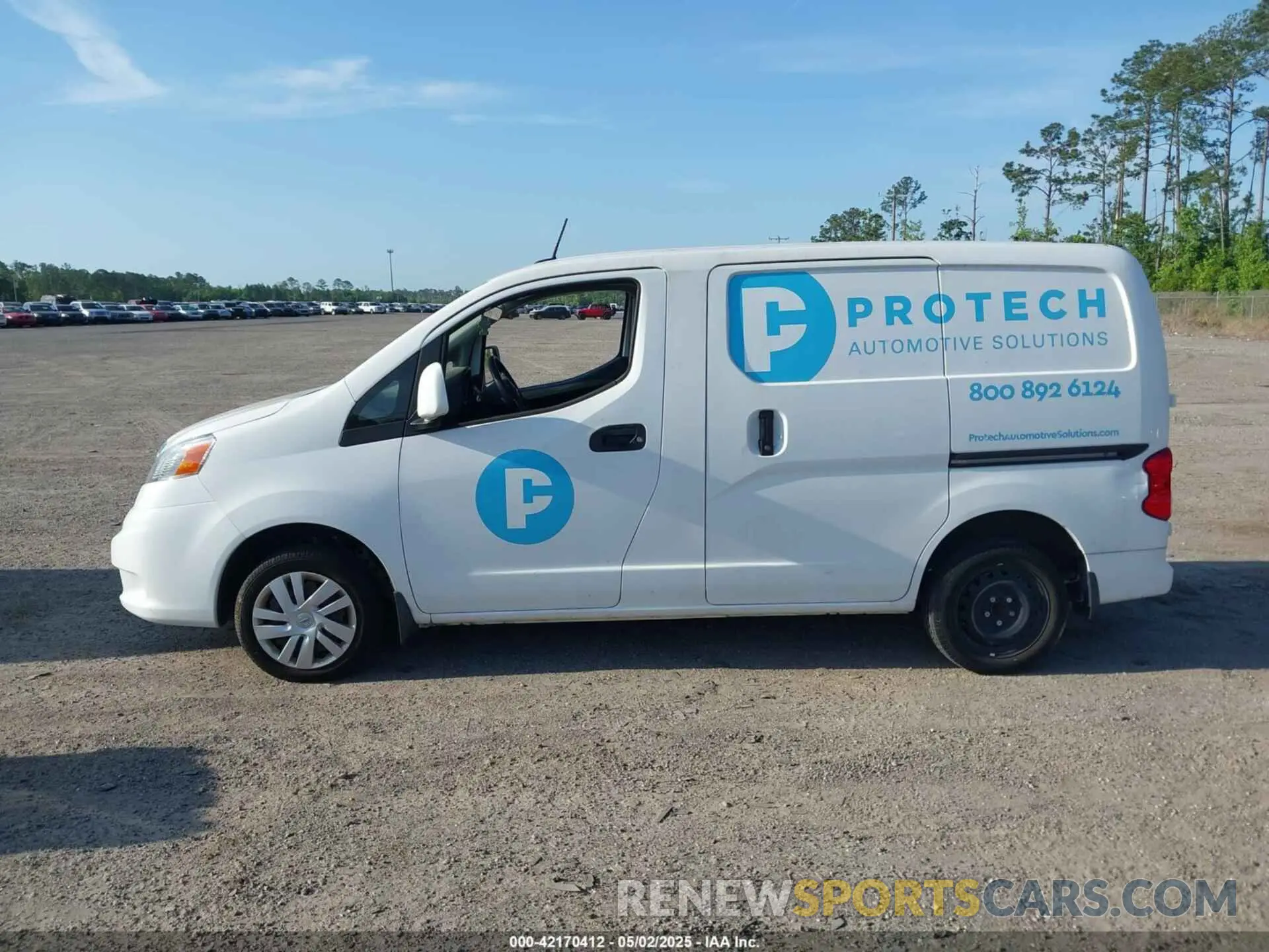 14 Photograph of a damaged car 3N6CM0KN6KK708563 NISSAN NV200 2019