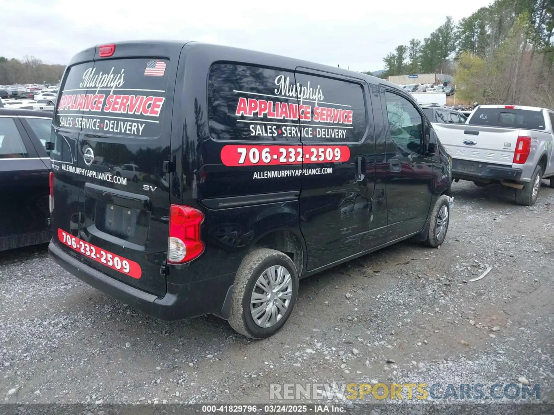 4 Photograph of a damaged car 3N6CM0KN7KK711925 NISSAN NV200 2019