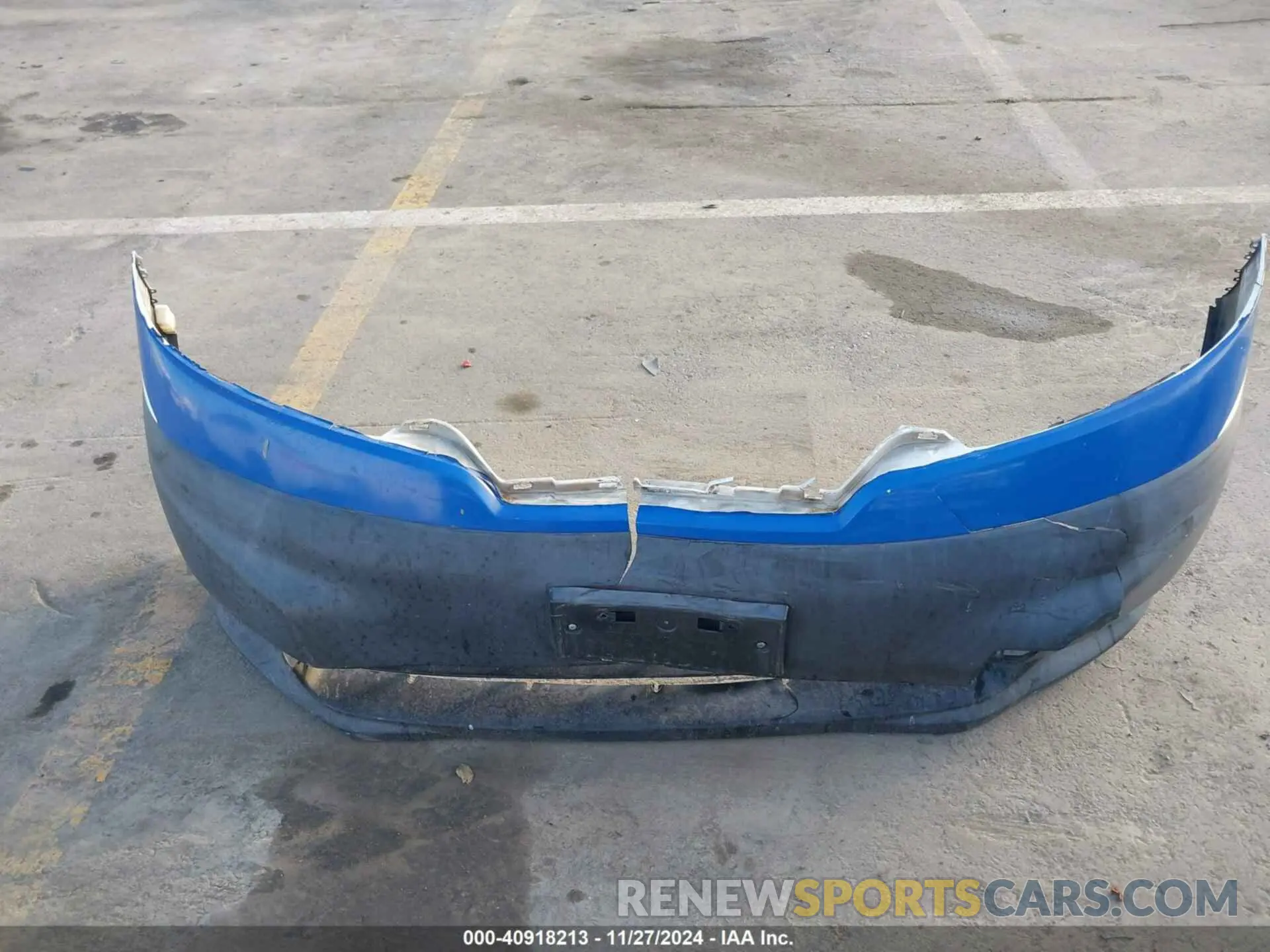12 Photograph of a damaged car 3N6CM0KN8KK694701 NISSAN NV200 2019