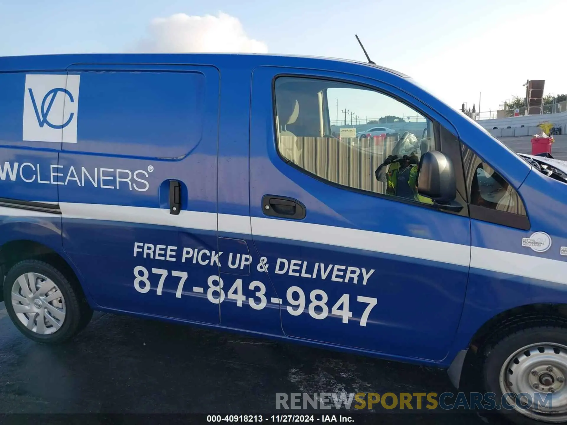 14 Photograph of a damaged car 3N6CM0KN8KK694701 NISSAN NV200 2019