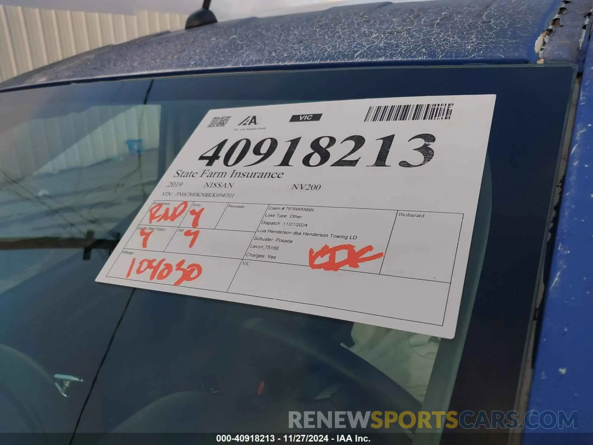 18 Photograph of a damaged car 3N6CM0KN8KK694701 NISSAN NV200 2019