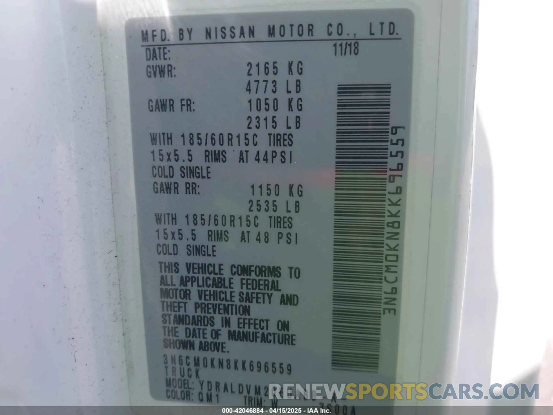 9 Photograph of a damaged car 3N6CM0KN8KK696559 NISSAN NV200 2019
