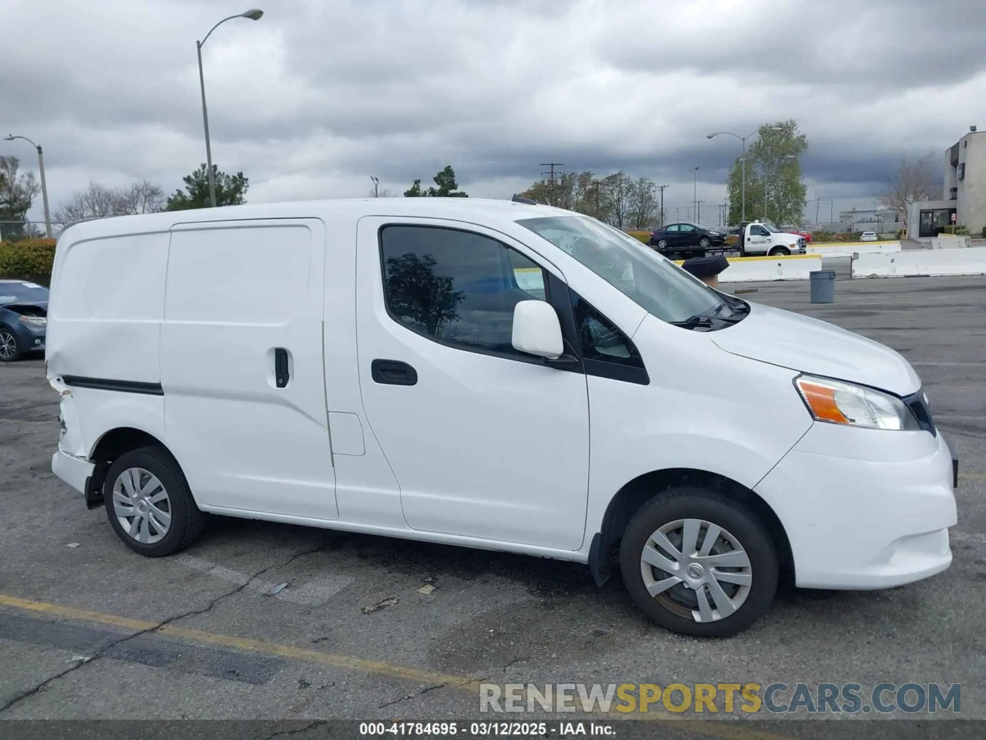 13 Photograph of a damaged car 3N6CM0KN9KK694173 NISSAN NV200 2019