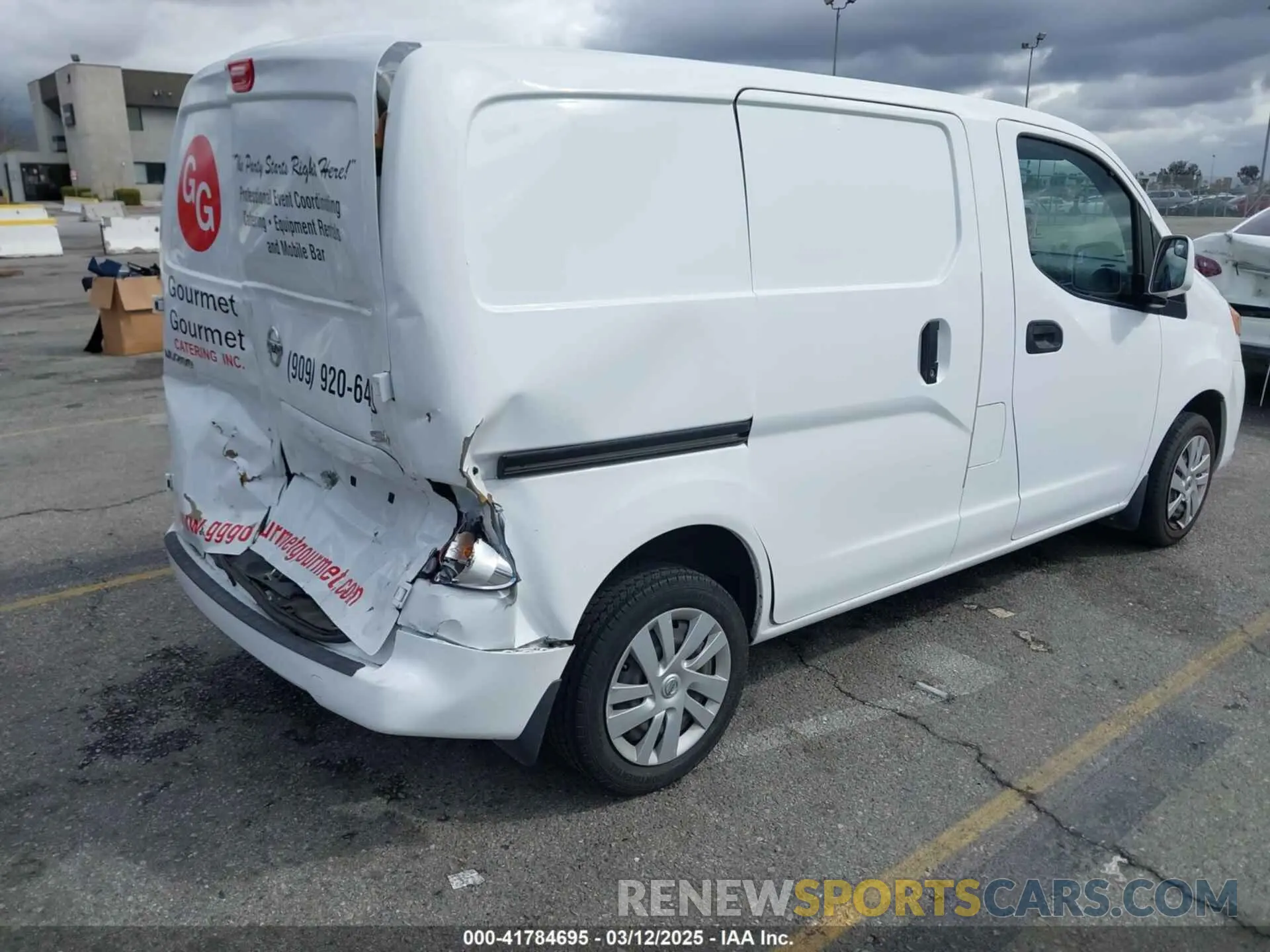 4 Photograph of a damaged car 3N6CM0KN9KK694173 NISSAN NV200 2019