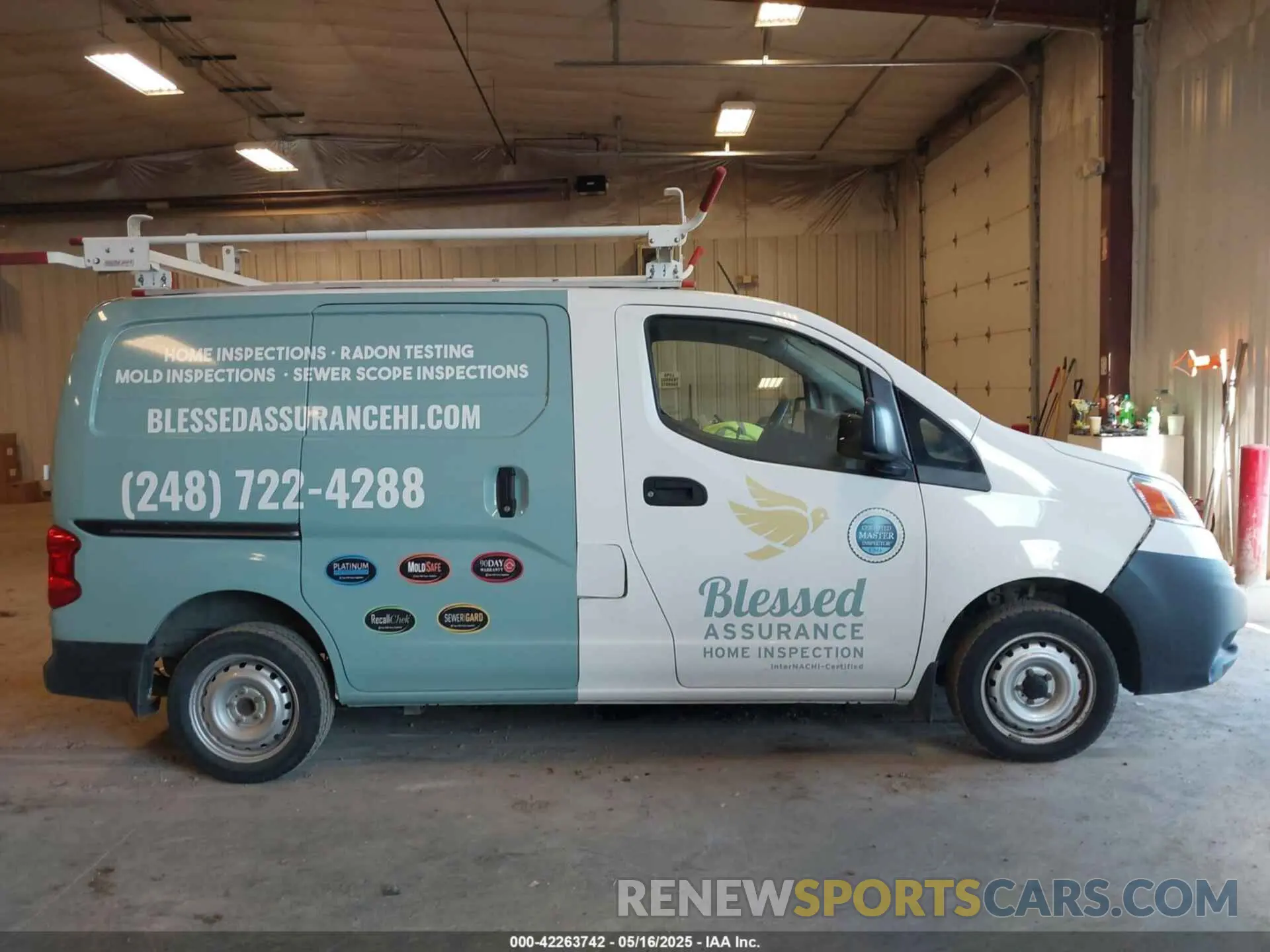 14 Photograph of a damaged car 3N6CM0KN9KK699096 NISSAN NV200 2019