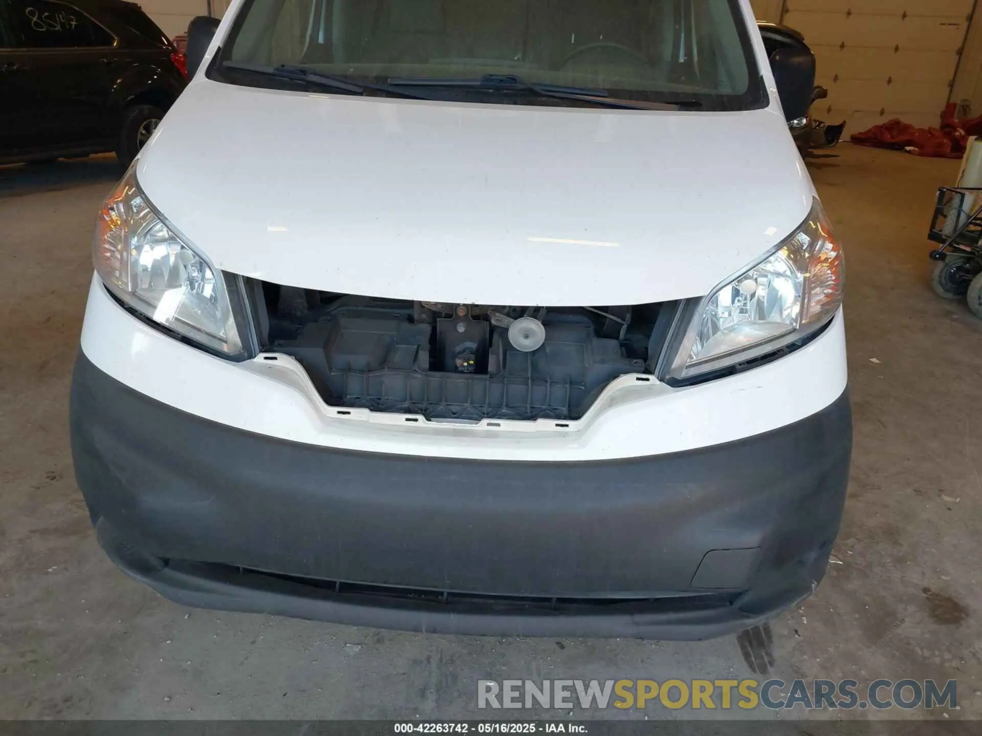 6 Photograph of a damaged car 3N6CM0KN9KK699096 NISSAN NV200 2019