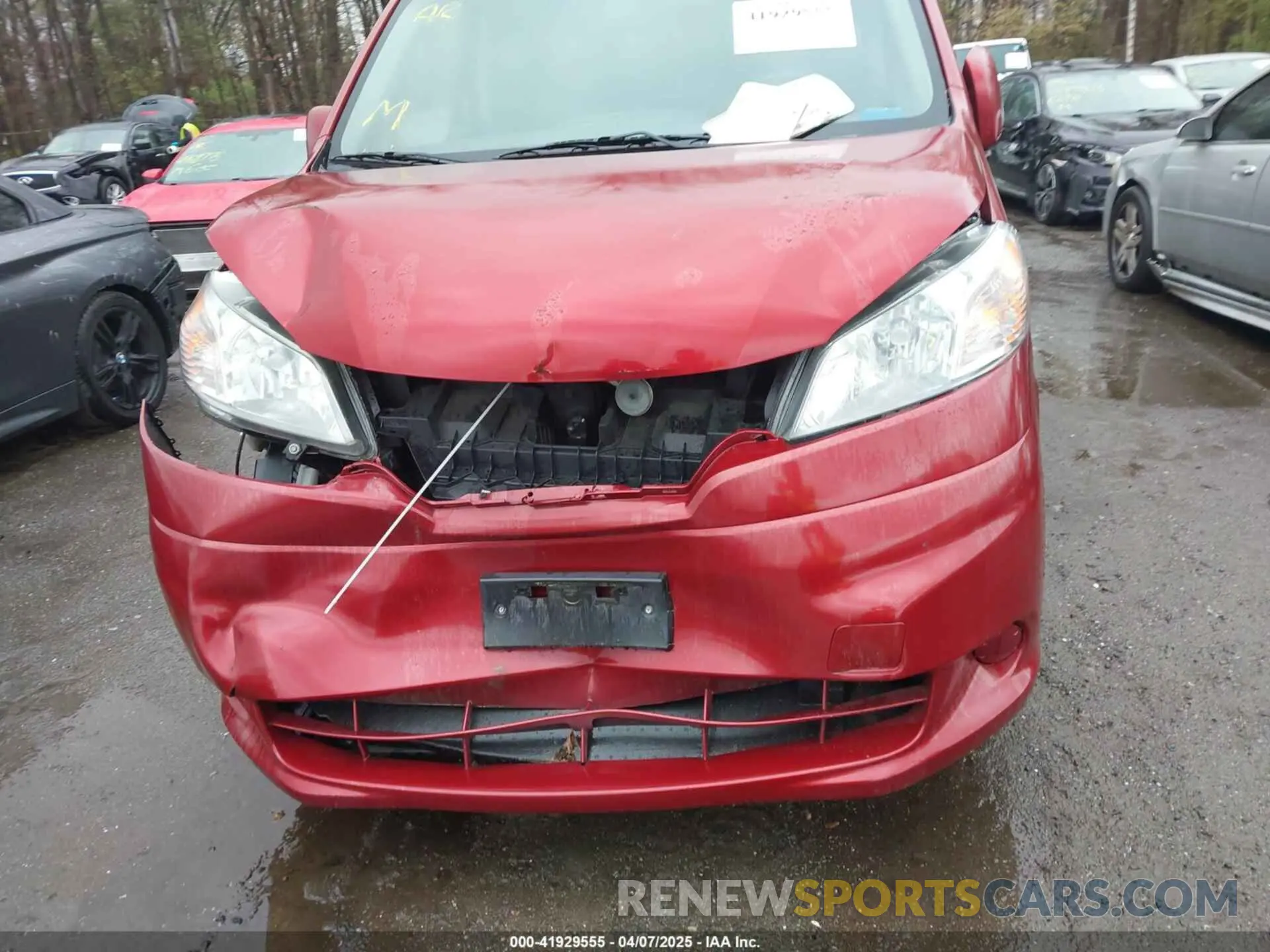 12 Photograph of a damaged car 3N6CM0KN9KK702885 NISSAN NV200 2019