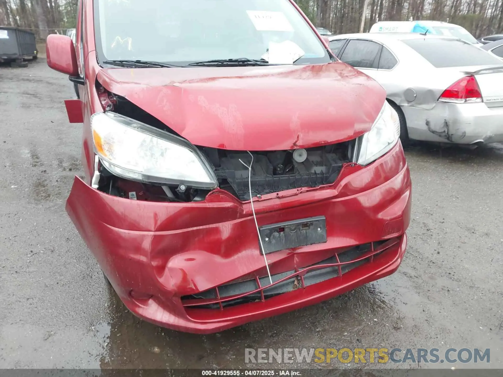 6 Photograph of a damaged car 3N6CM0KN9KK702885 NISSAN NV200 2019