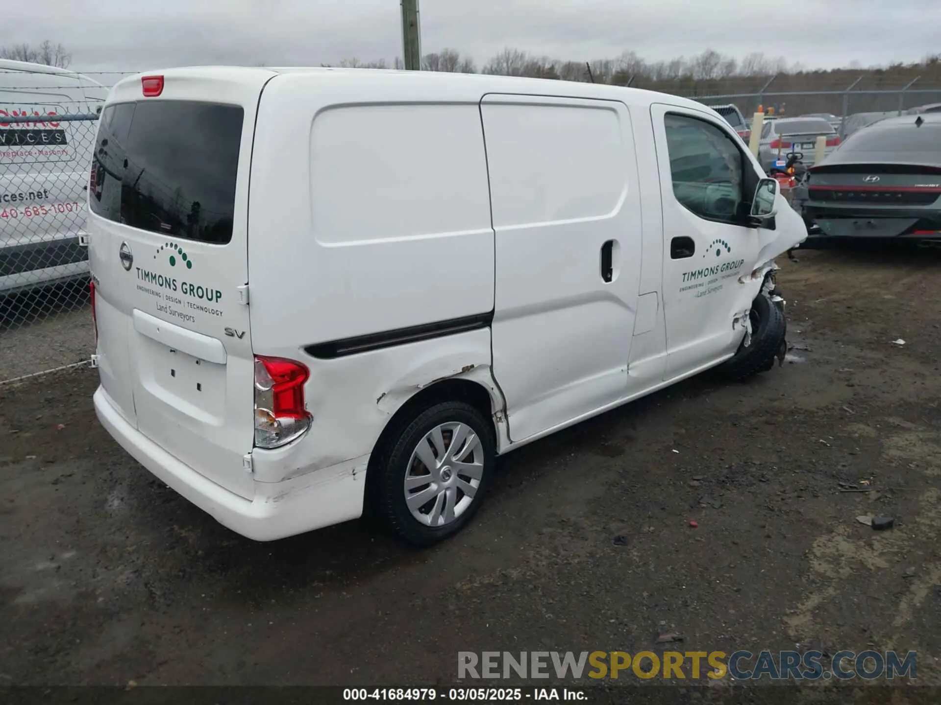 4 Photograph of a damaged car 3N6CM0KN9KK706662 NISSAN NV200 2019