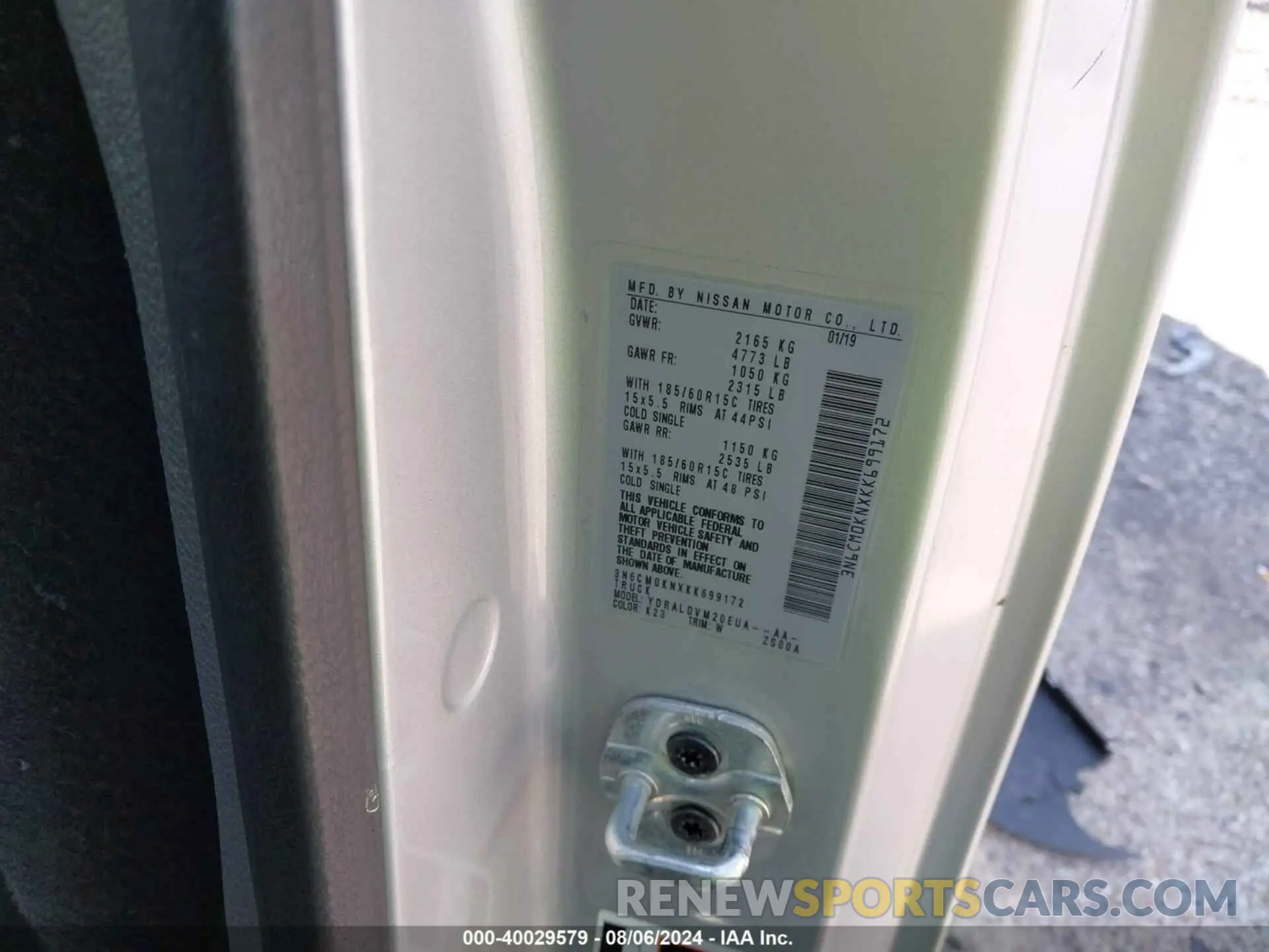 9 Photograph of a damaged car 3N6CM0KNXKK699172 NISSAN NV200 2019