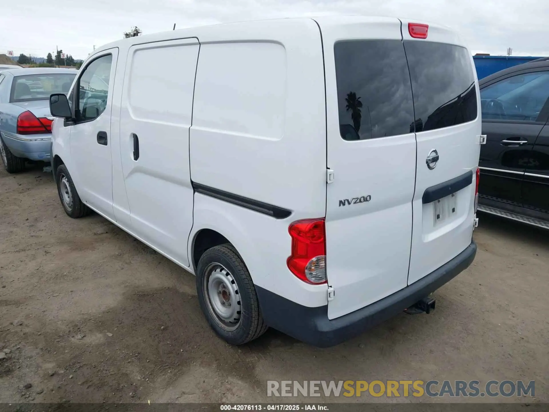3 Photograph of a damaged car 3N6CM0KNXKK703267 NISSAN NV200 2019