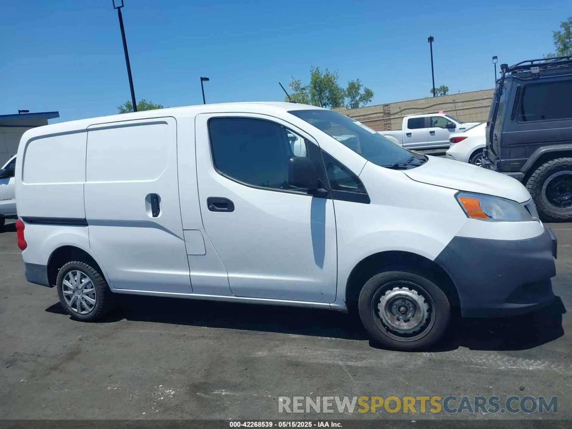 13 Photograph of a damaged car 3N6CM0KNXKK705276 NISSAN NV200 2019