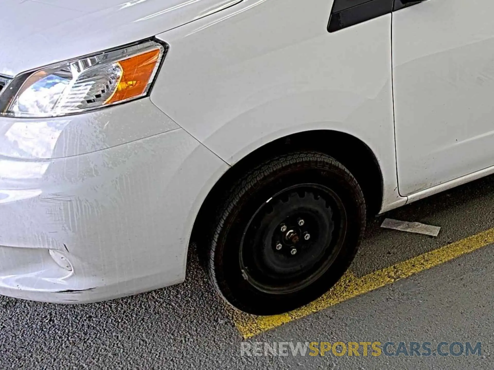 25 Photograph of a damaged car 3N6CM0KN0LK704462 NISSAN NV200 2020