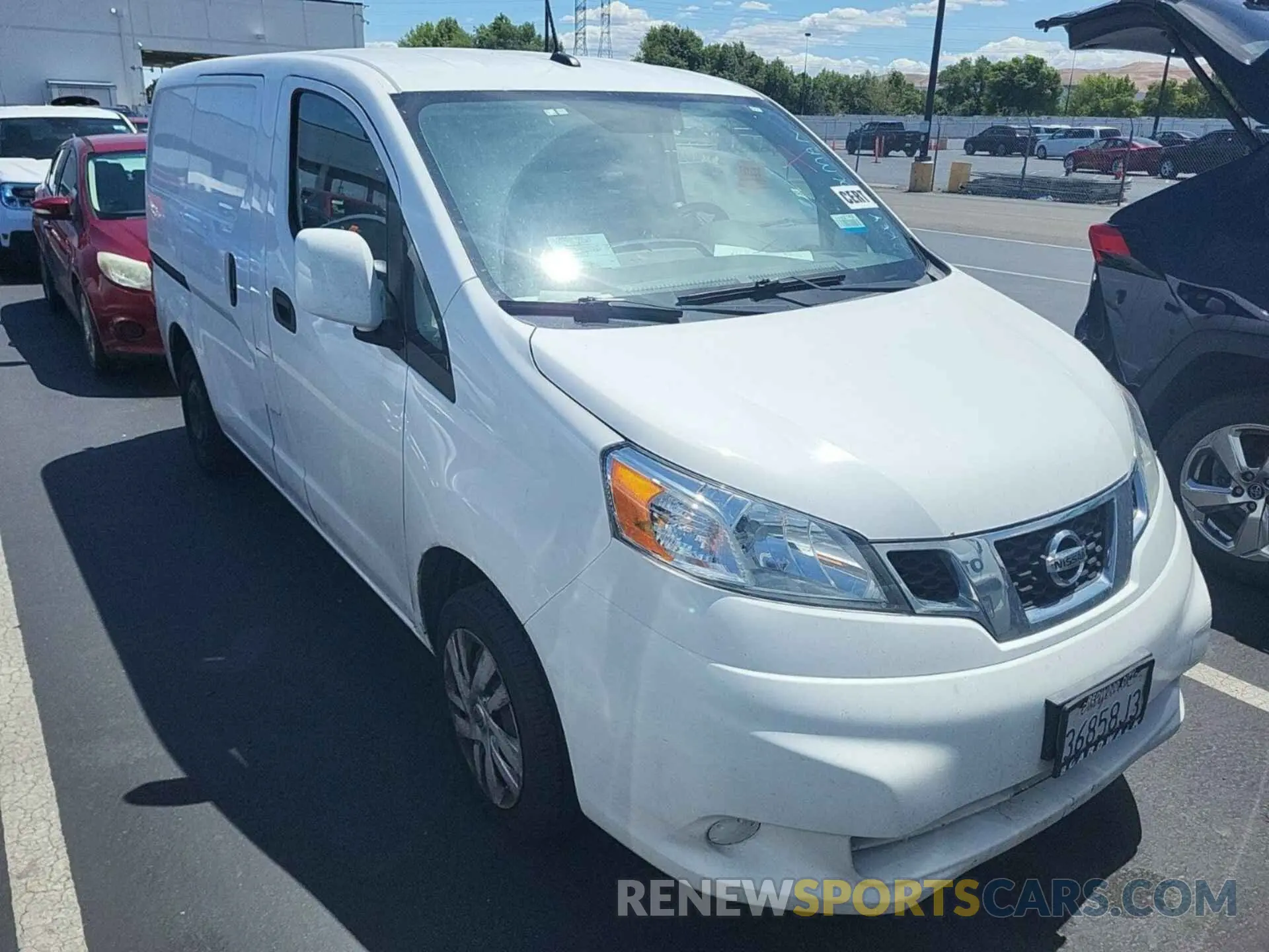 14 Photograph of a damaged car 3N6CM0KN1LK702655 NISSAN NV200 2020