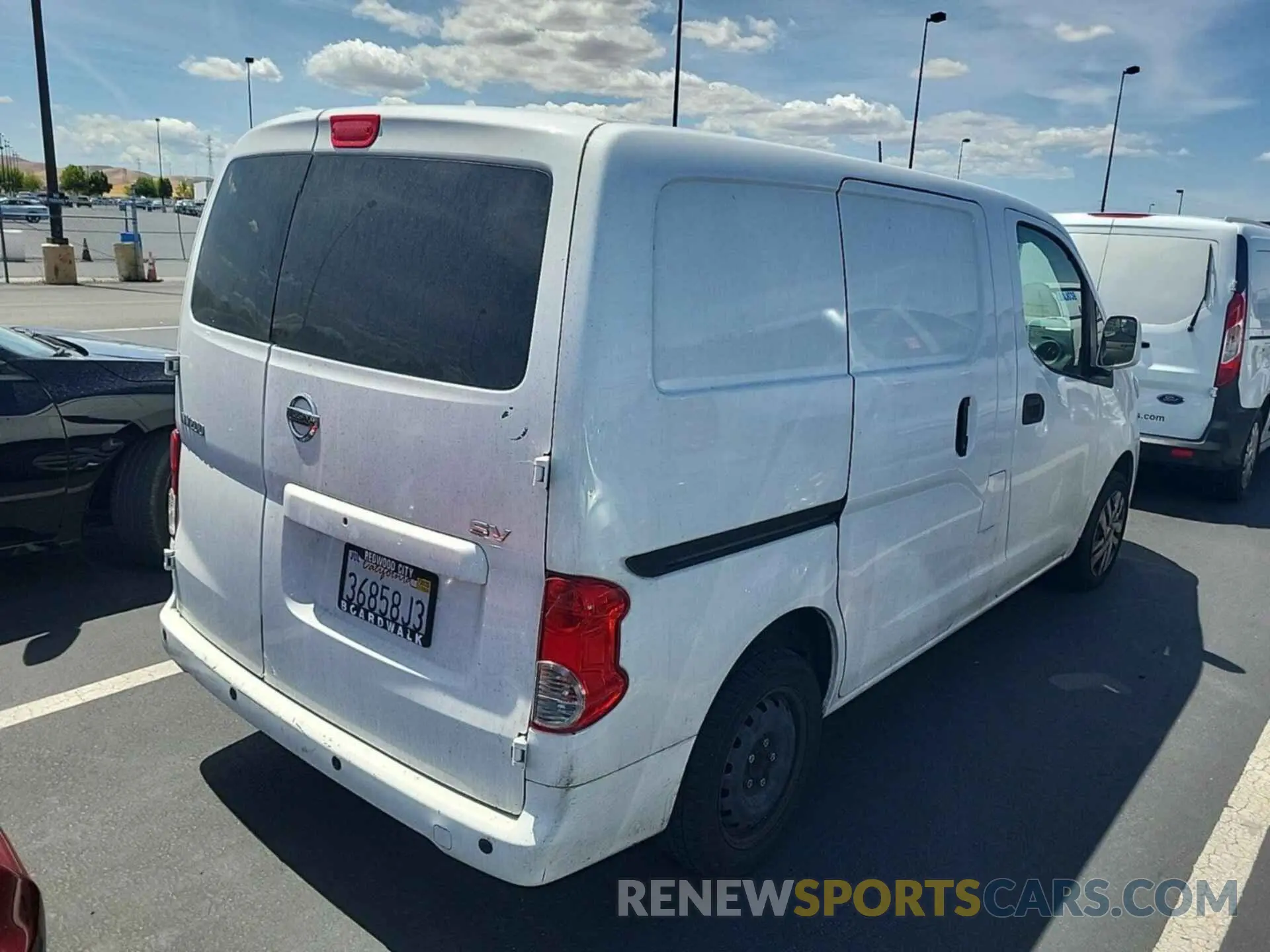 17 Photograph of a damaged car 3N6CM0KN1LK702655 NISSAN NV200 2020