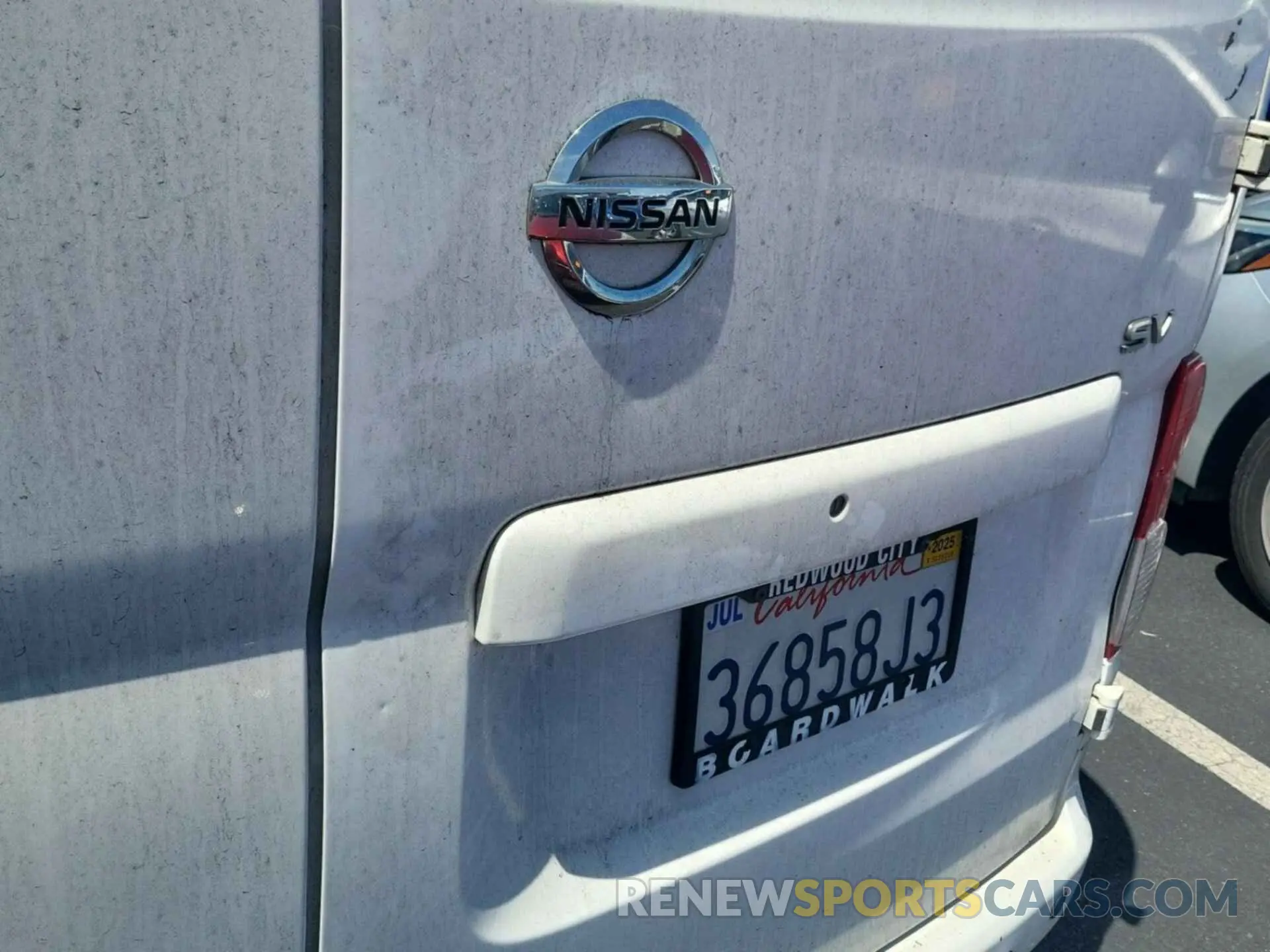 7 Photograph of a damaged car 3N6CM0KN1LK702655 NISSAN NV200 2020