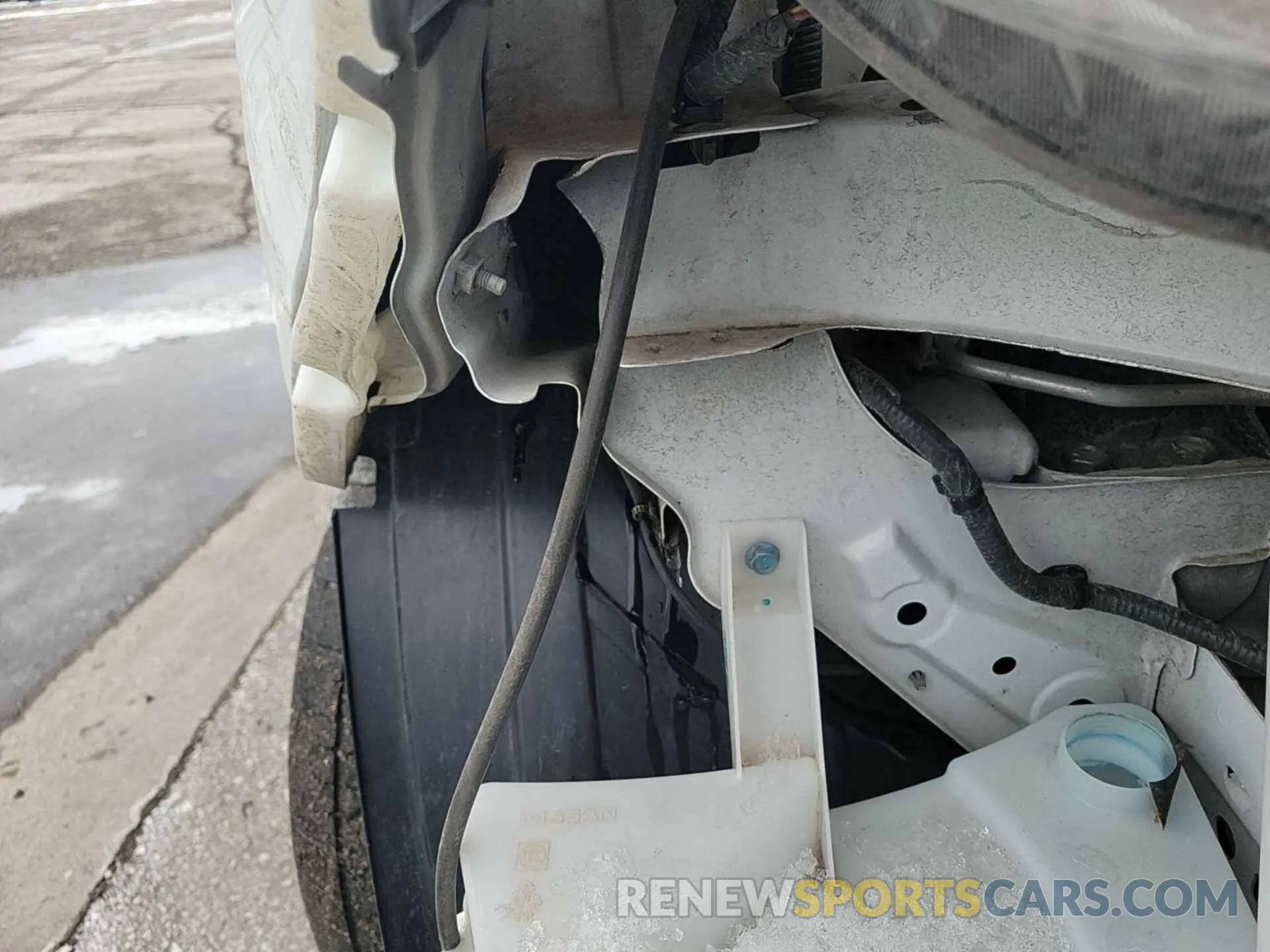 15 Photograph of a damaged car 3N6CM0KN1MK702818 NISSAN NV200 2021