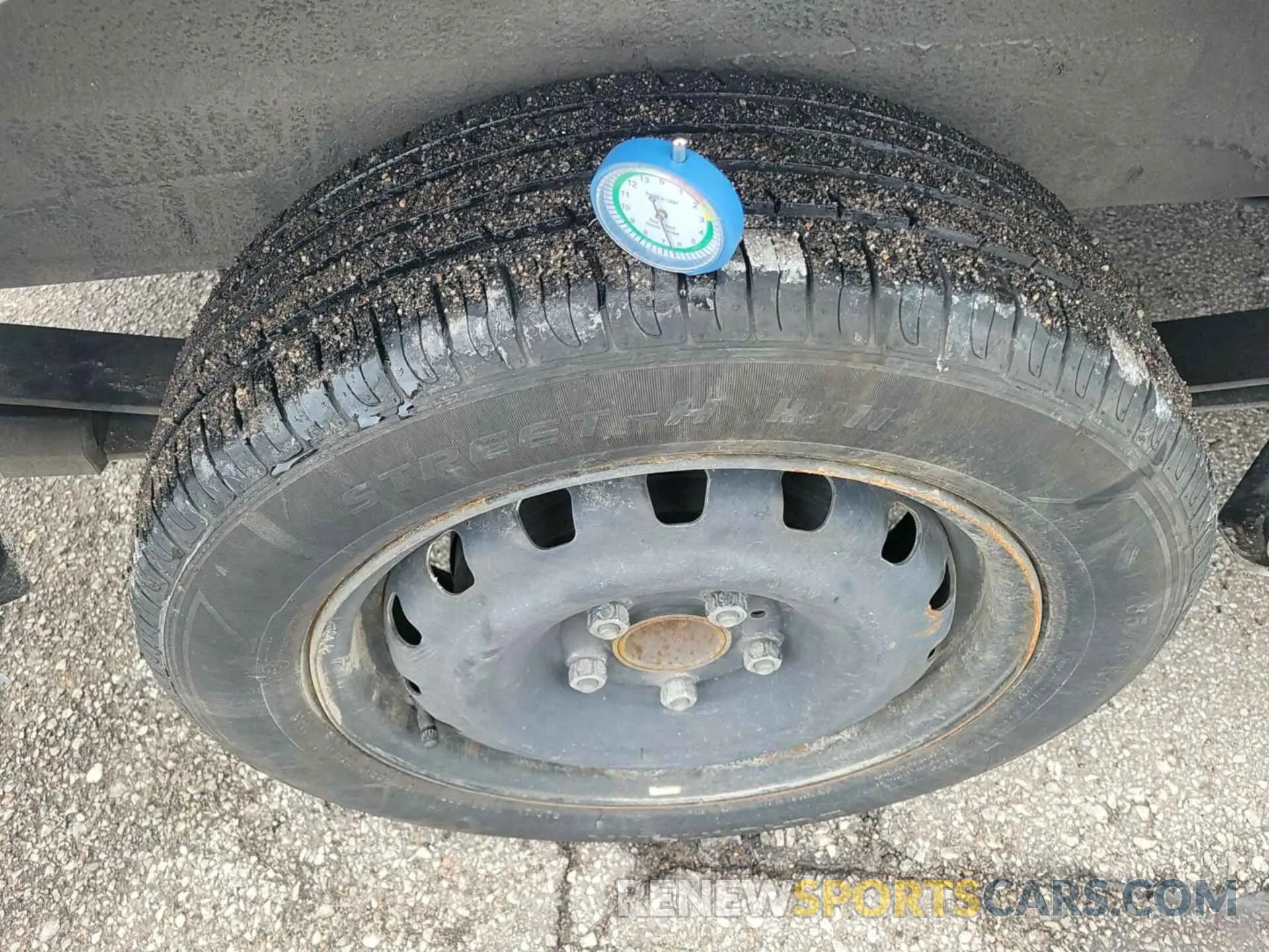 19 Photograph of a damaged car 3N6CM0KN1MK702818 NISSAN NV200 2021