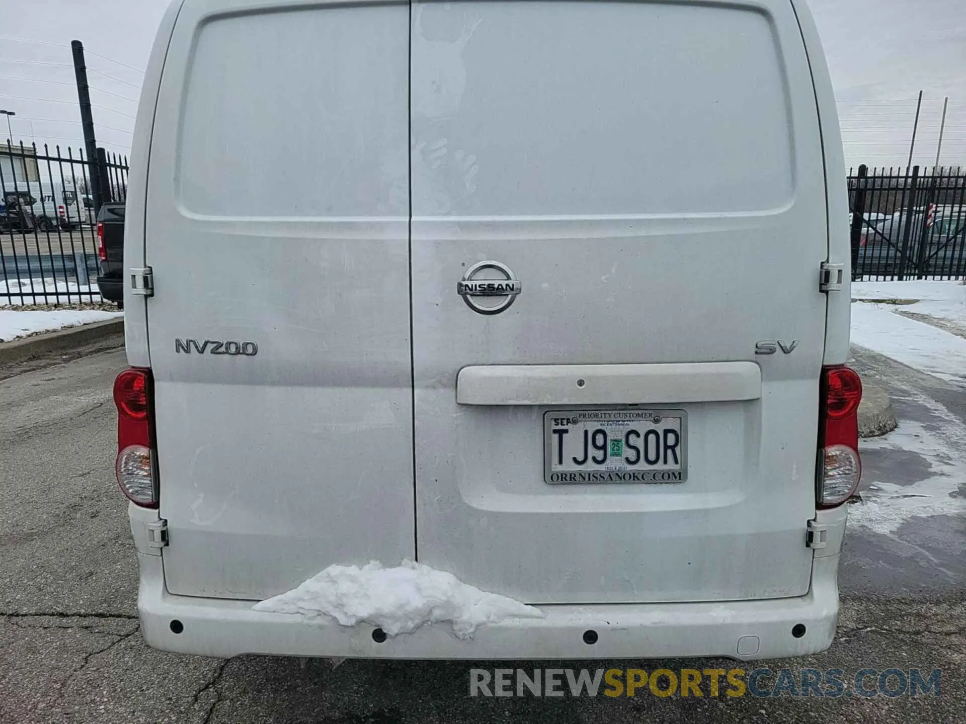 3 Photograph of a damaged car 3N6CM0KN1MK702818 NISSAN NV200 2021