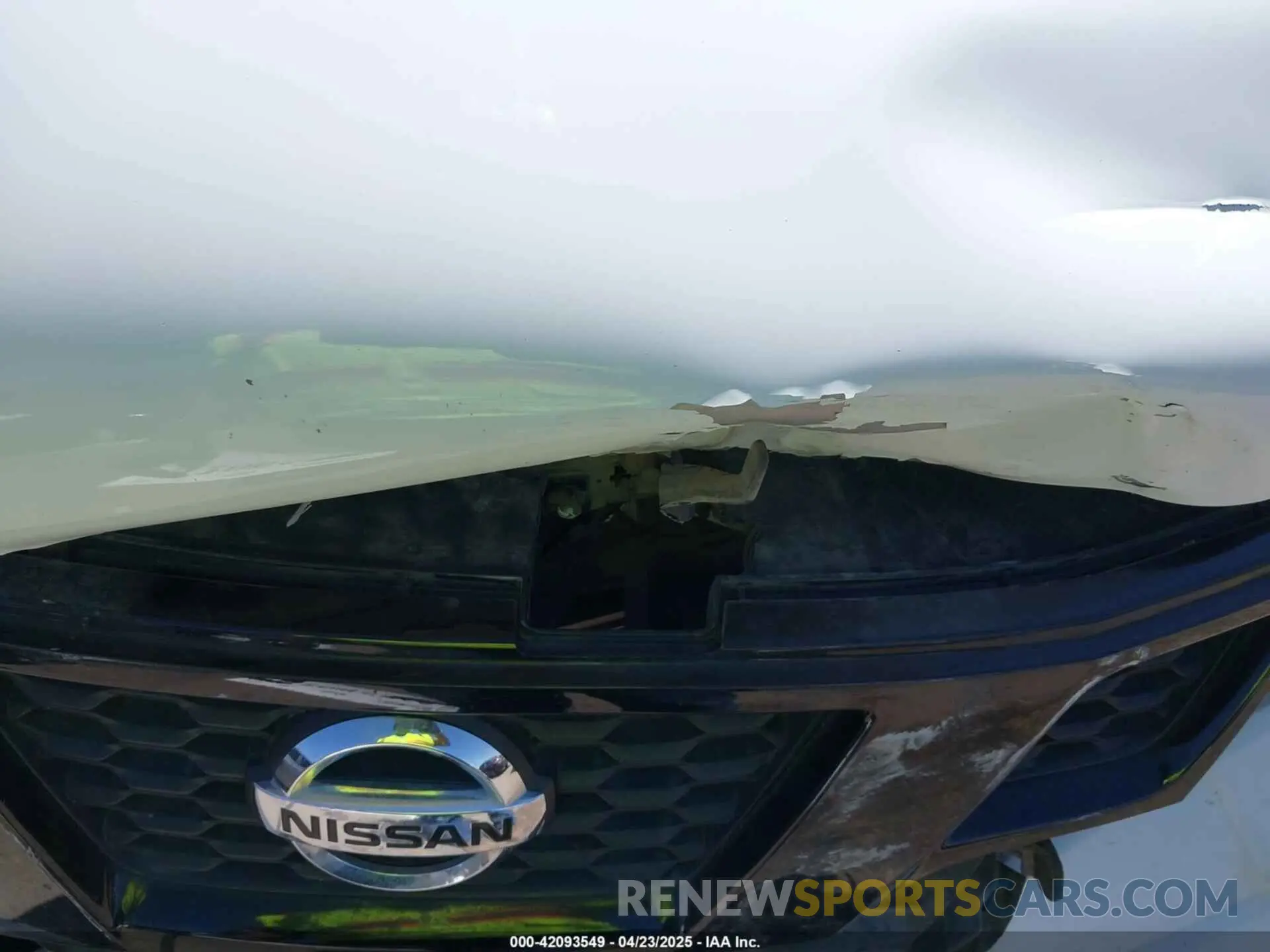 17 Photograph of a damaged car 3N6CM0KNXMK707824 NISSAN NV200 2021