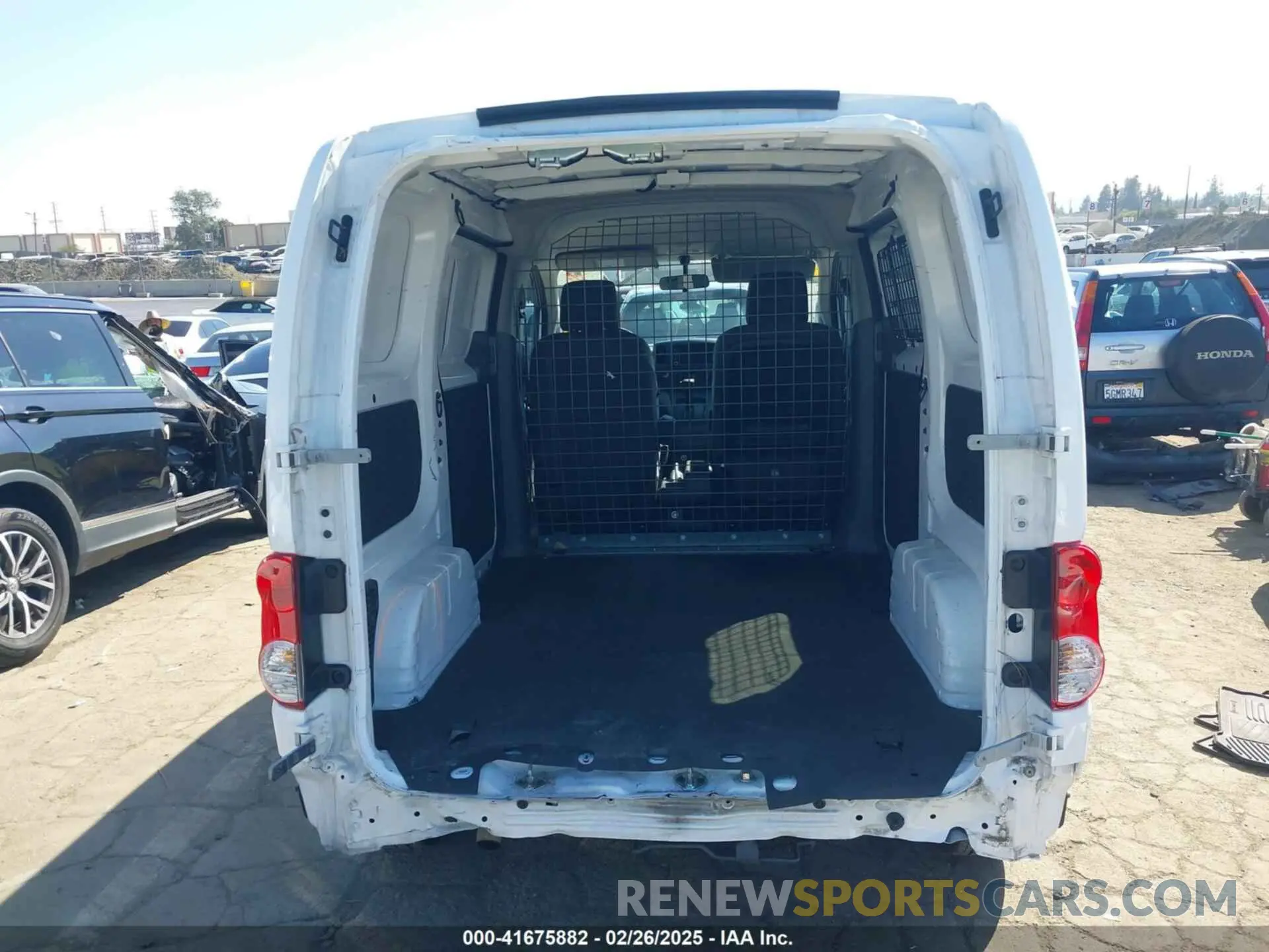 17 Photograph of a damaged car 3N6CM0KN0LK709242 NISSAN NV200  CARGO 2020
