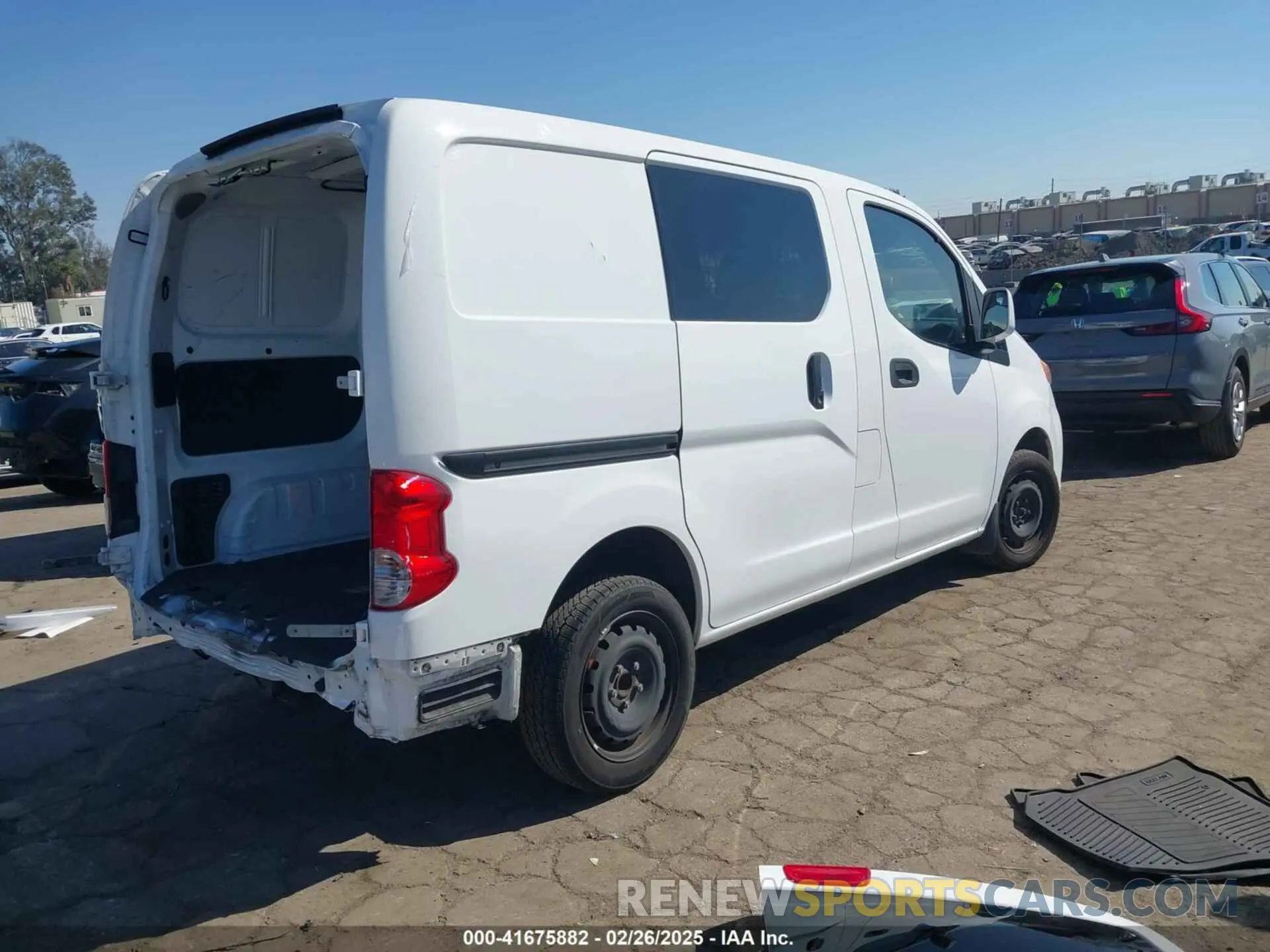 4 Photograph of a damaged car 3N6CM0KN0LK709242 NISSAN NV200  CARGO 2020