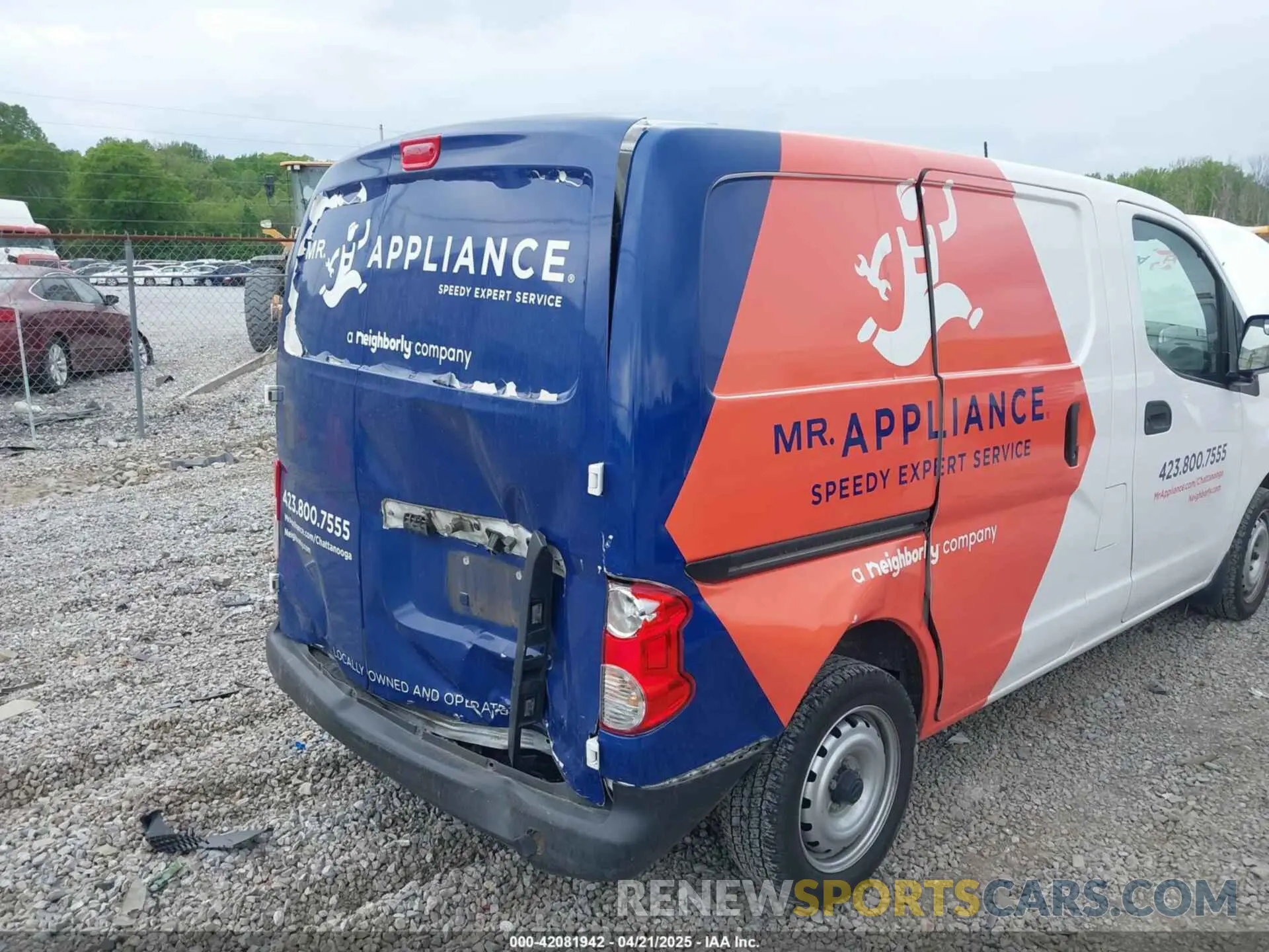 6 Photograph of a damaged car 3N6CM0KN1LK703482 NISSAN NV200  CARGO 2020