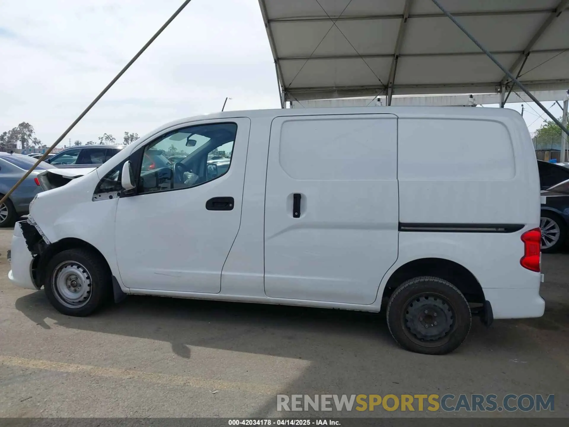 15 Photograph of a damaged car 3N6CM0KN2LK707170 NISSAN NV200  CARGO 2020