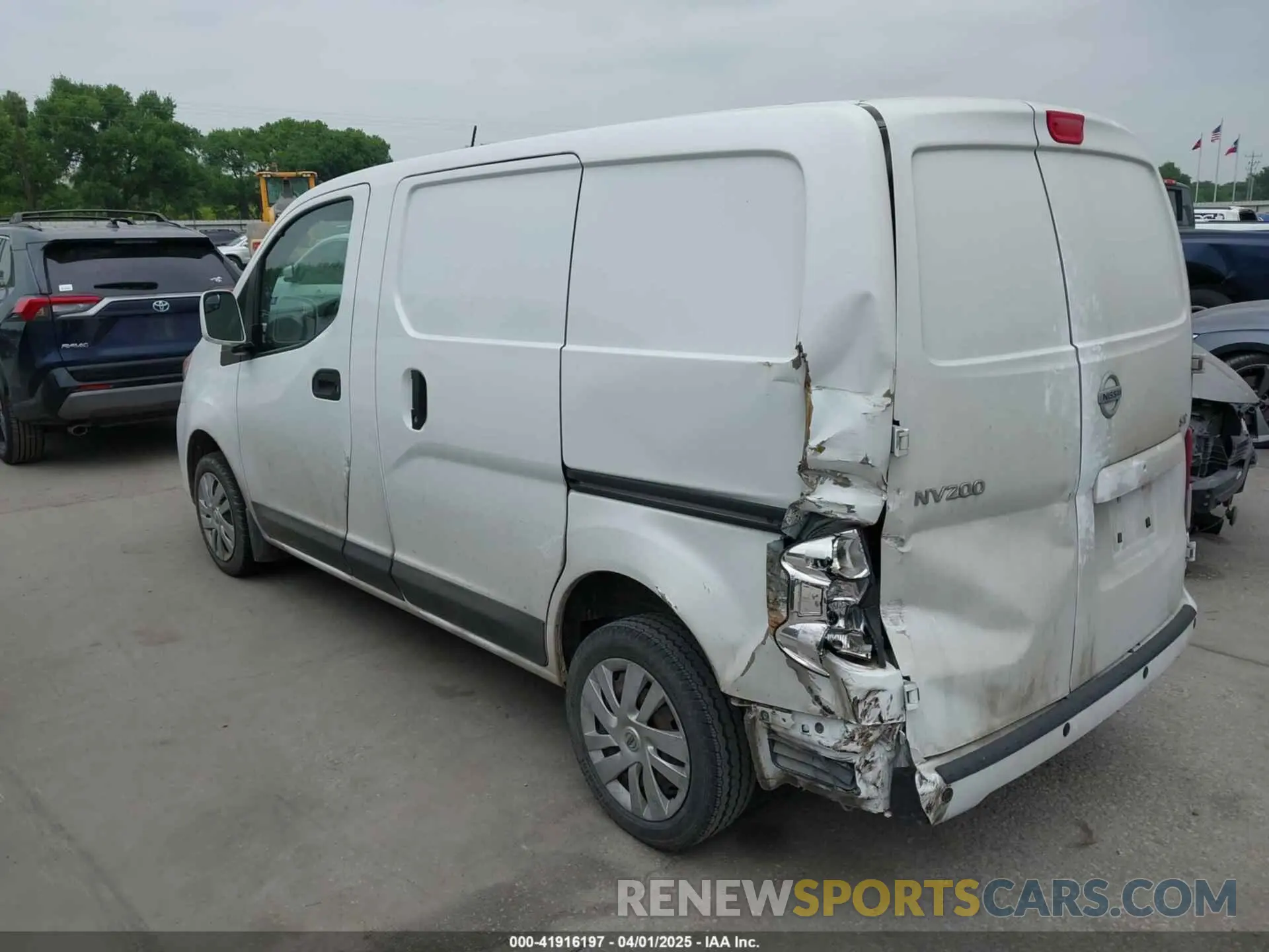 3 Photograph of a damaged car 3N6CM0KN2LK708142 NISSAN NV200  CARGO 2020