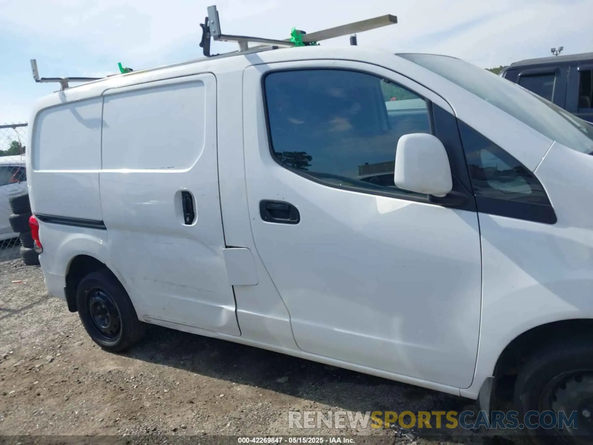 6 Photograph of a damaged car 3N6CM0KN3LK693280 NISSAN NV200  CARGO 2020