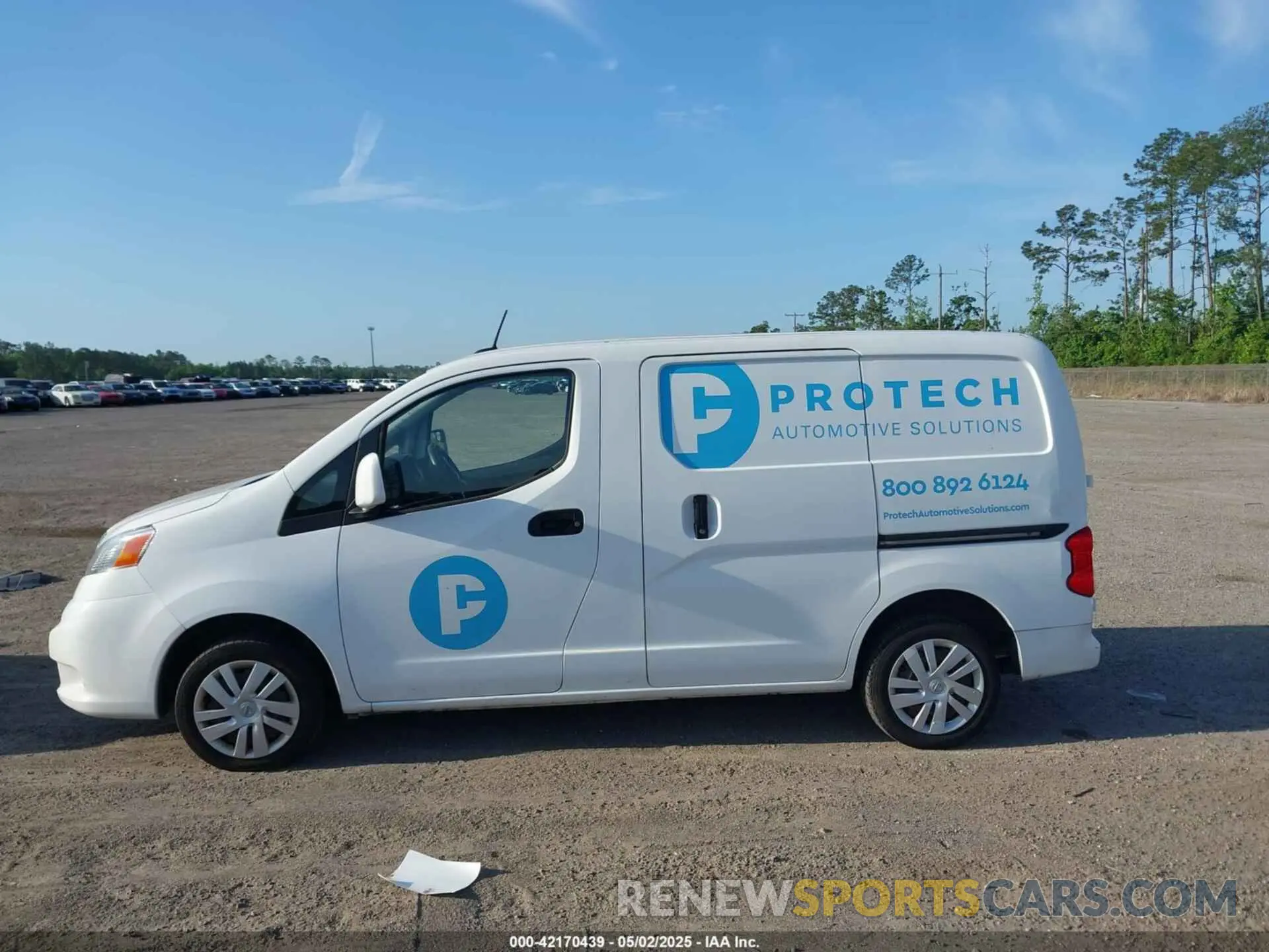 14 Photograph of a damaged car 3N6CM0KN3LK694753 NISSAN NV200  CARGO 2020
