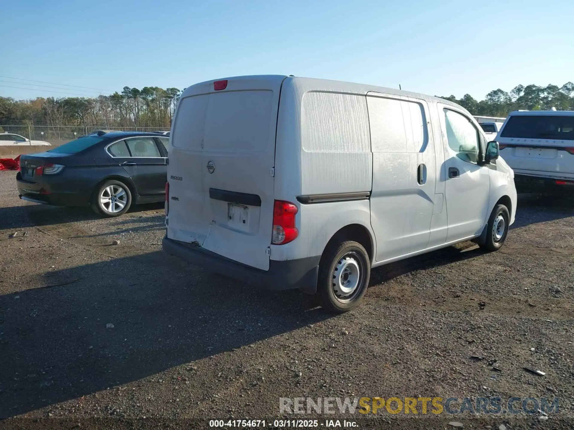 4 Photograph of a damaged car 3N6CM0KN3LK707758 NISSAN NV200  CARGO 2020