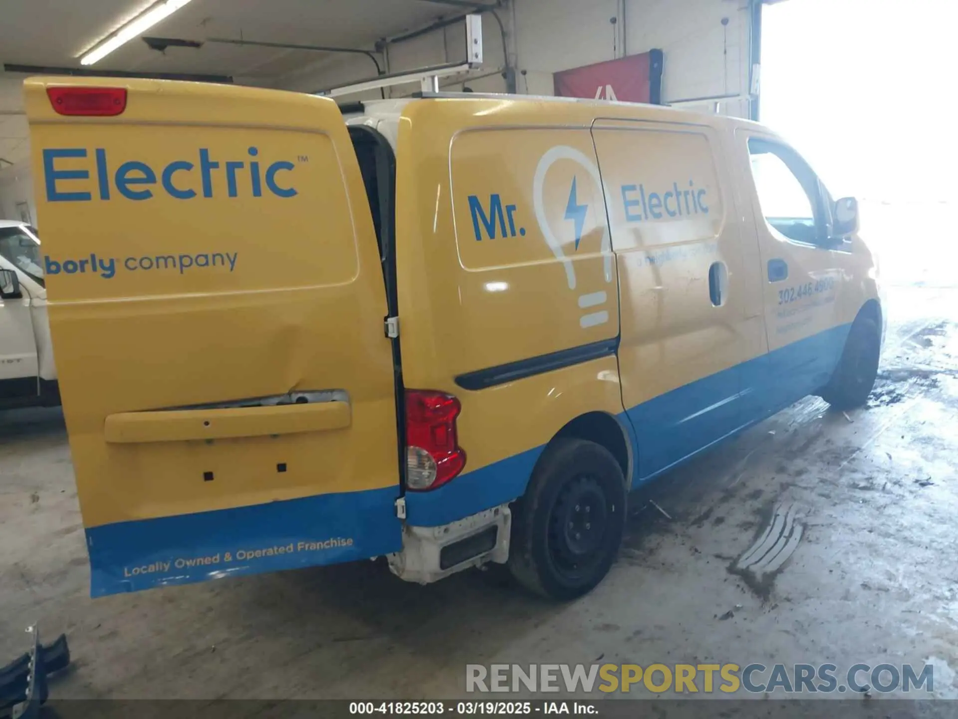 4 Photograph of a damaged car 3N6CM0KN3LK709901 NISSAN NV200  CARGO 2020