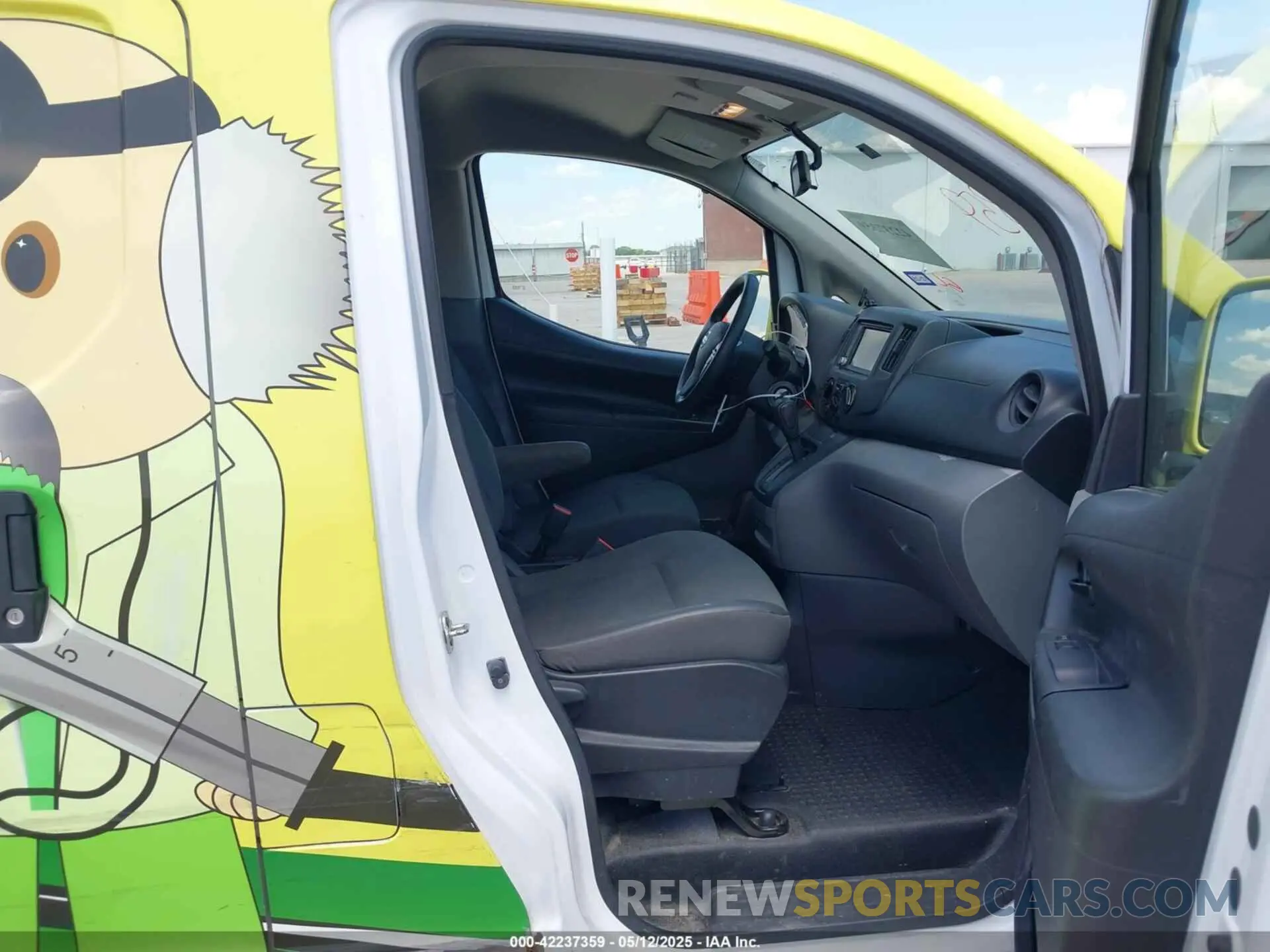 5 Photograph of a damaged car 3N6CM0KN4LK709597 NISSAN NV200  CARGO 2020