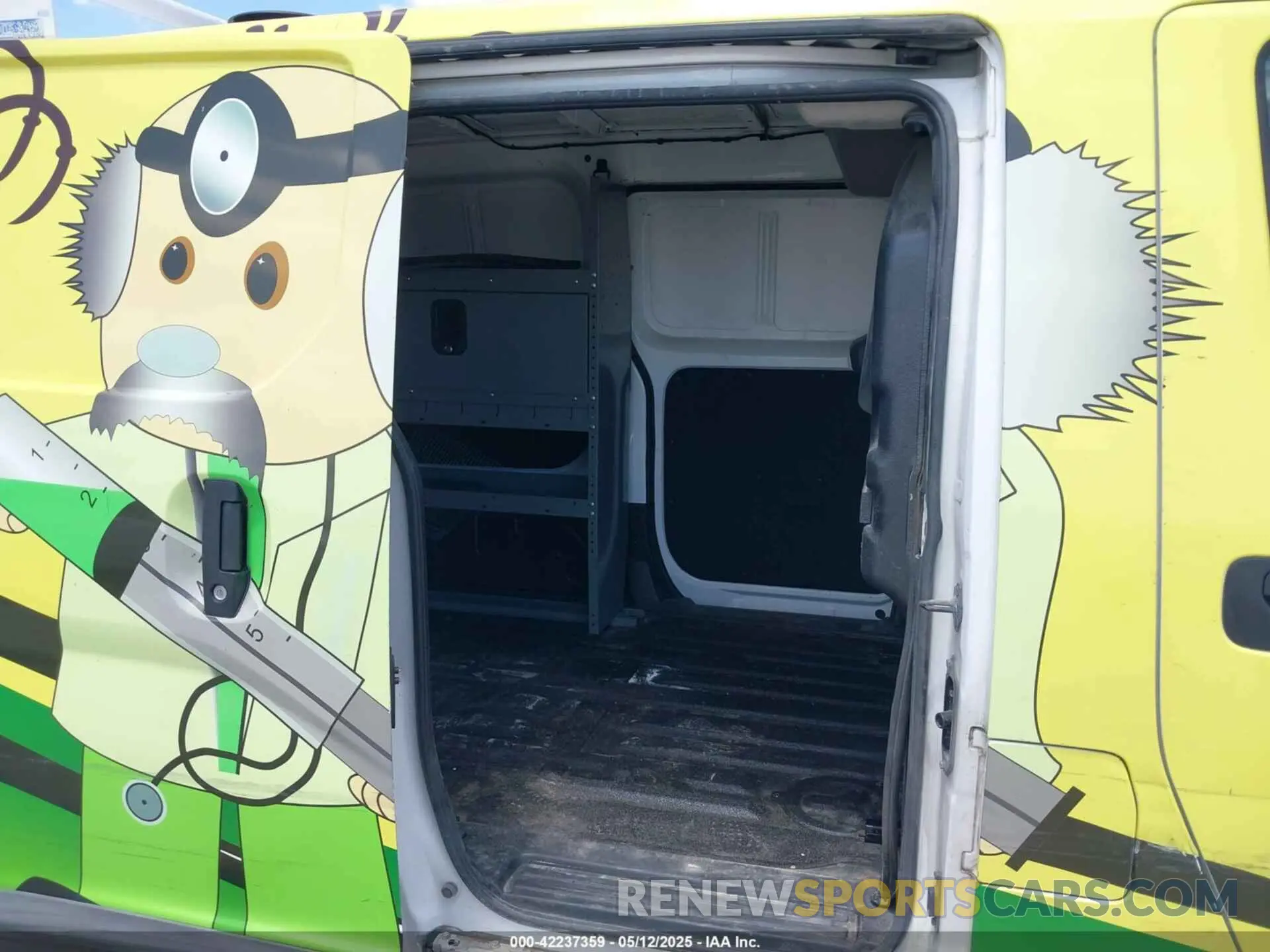 8 Photograph of a damaged car 3N6CM0KN4LK709597 NISSAN NV200  CARGO 2020