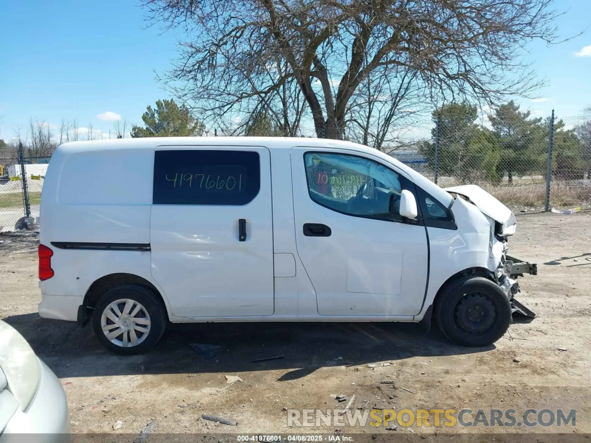 14 Photograph of a damaged car 3N6CM0KN5LK698724 NISSAN NV200  CARGO 2020