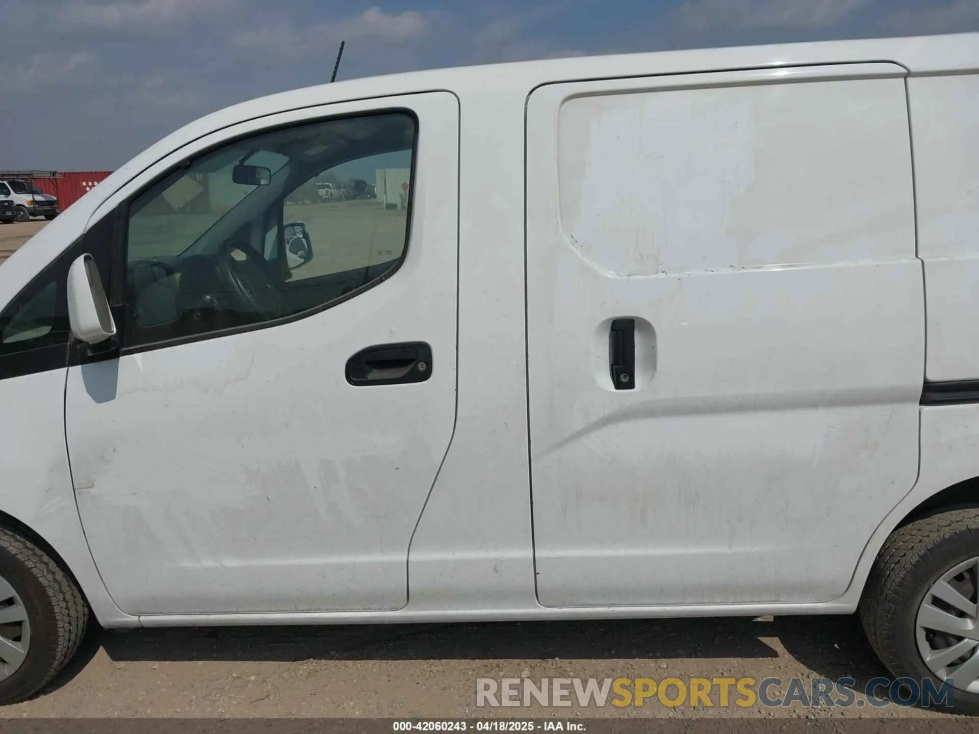 14 Photograph of a damaged car 3N6CM0KN6LK694679 NISSAN NV200  CARGO 2020