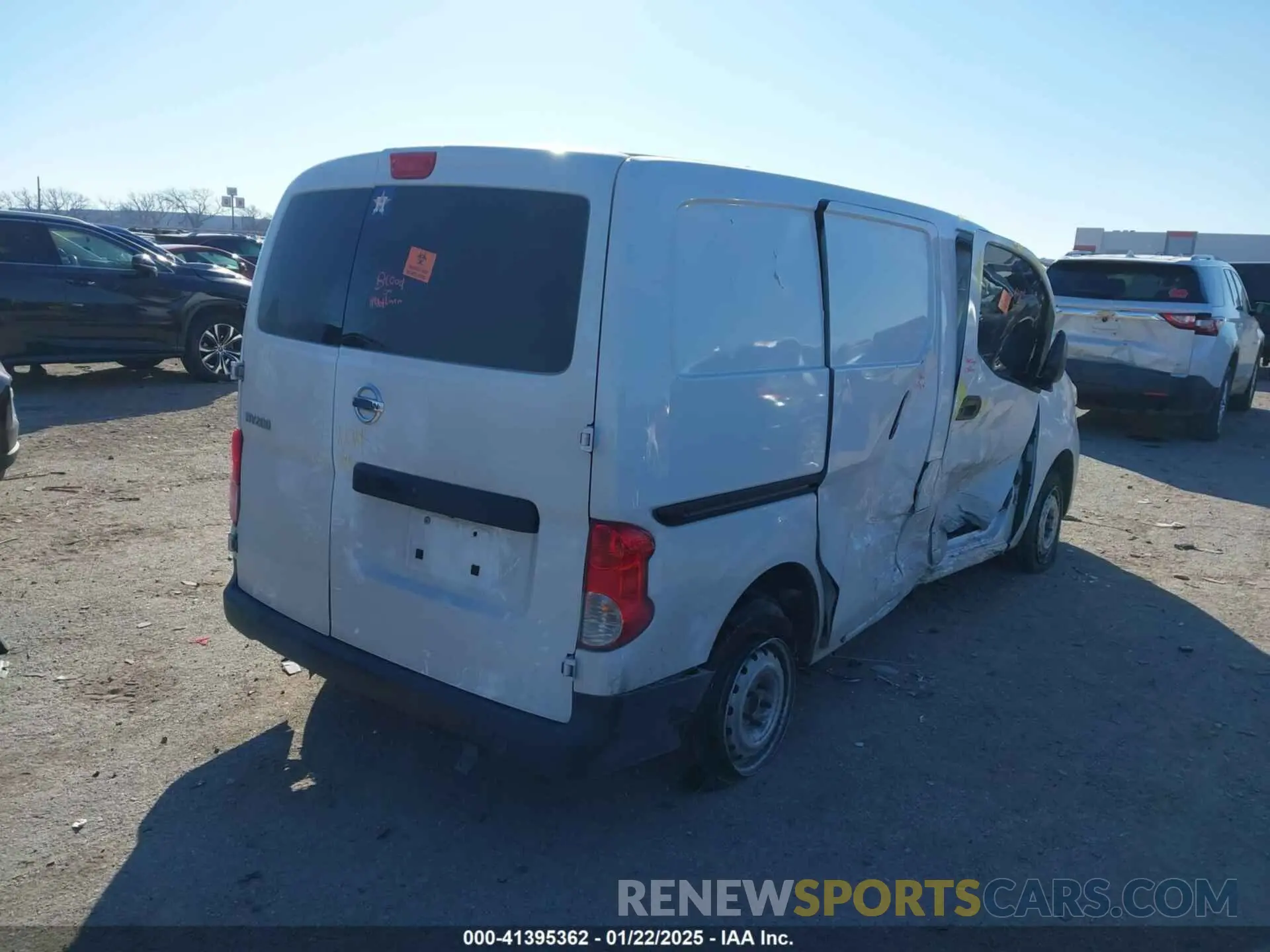 4 Photograph of a damaged car 3N6CM0KN6LK701131 NISSAN NV200  CARGO 2020
