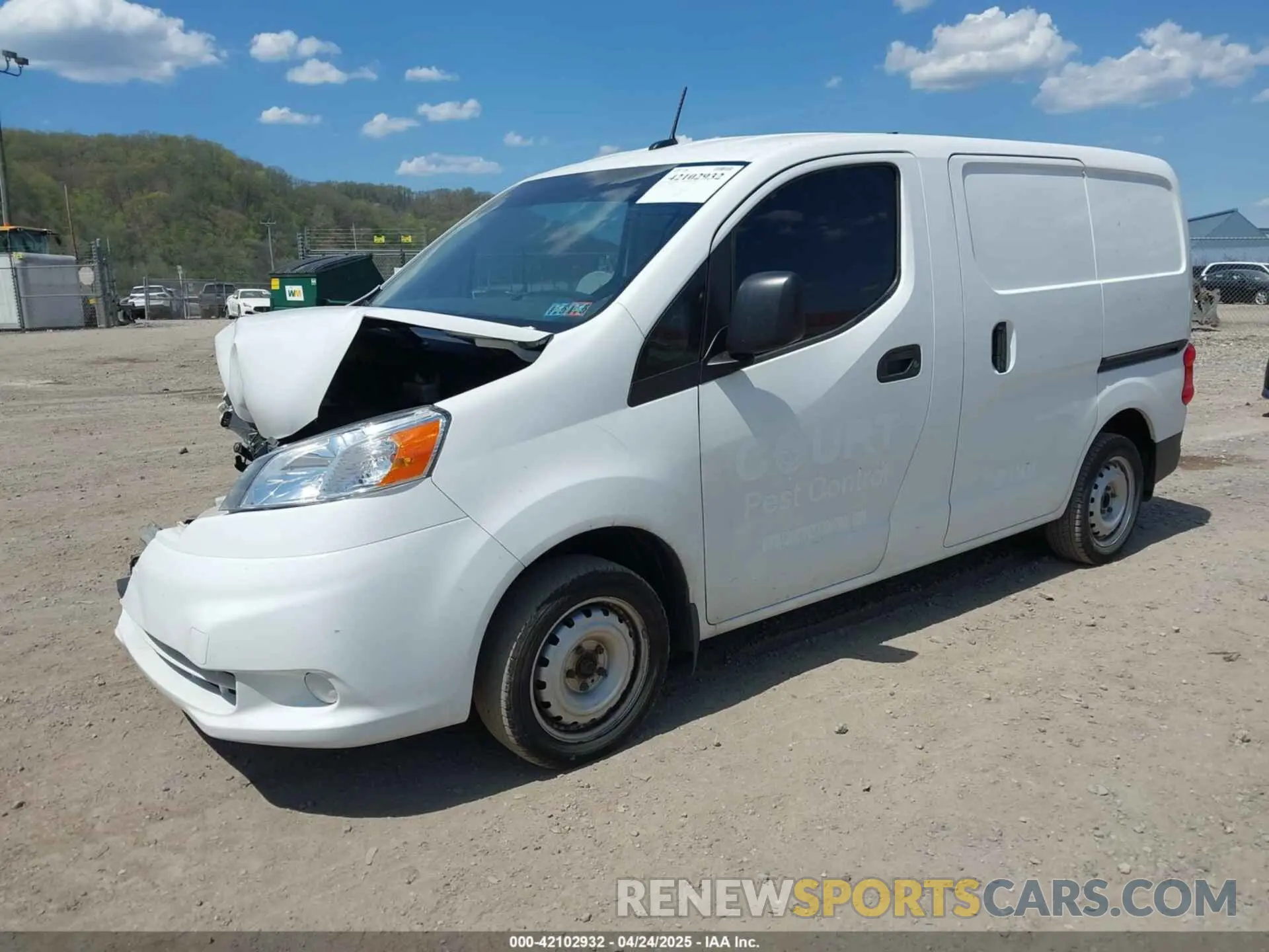2 Photograph of a damaged car 3N6CM0KN6LK702859 NISSAN NV200  CARGO 2020