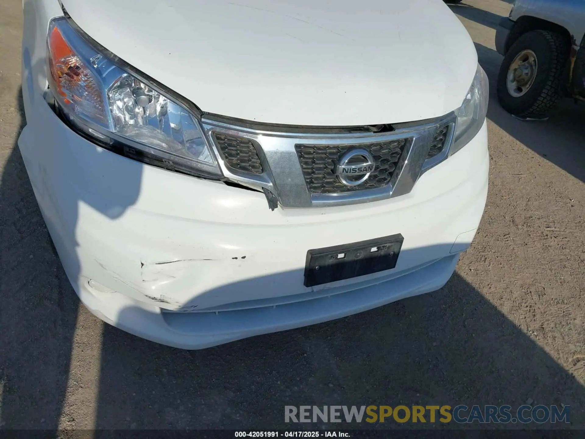 19 Photograph of a damaged car 3N6CM0KN7LK705236 NISSAN NV200  CARGO 2020