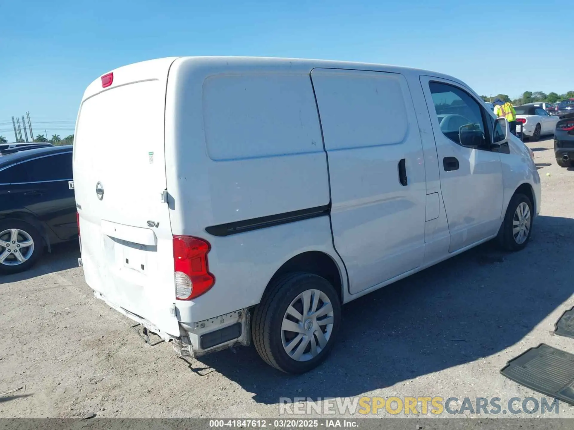 4 Photograph of a damaged car 3N6CM0KN9LK71O972 NISSAN NV200  CARGO 2020