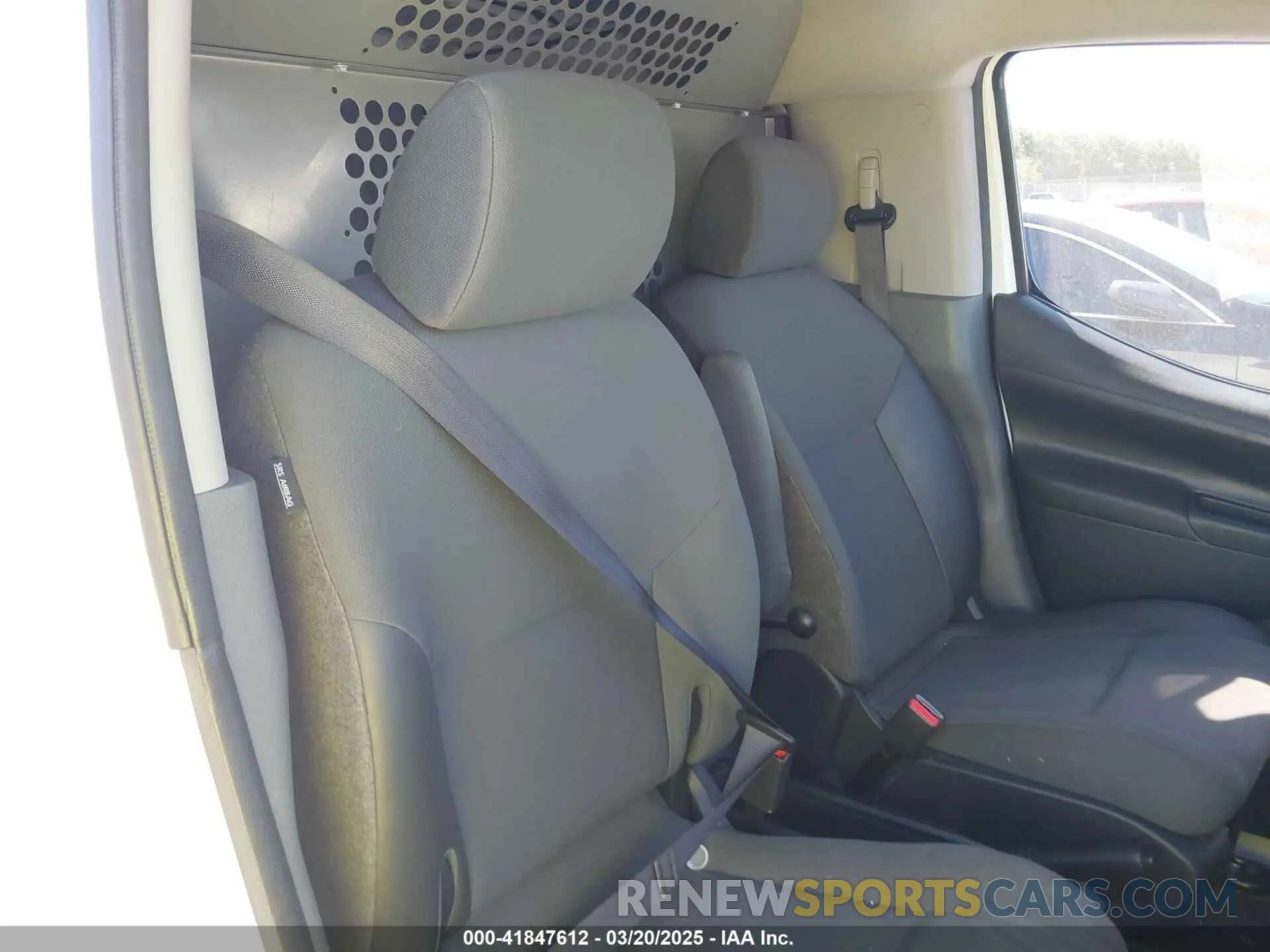 8 Photograph of a damaged car 3N6CM0KN9LK71O972 NISSAN NV200  CARGO 2020