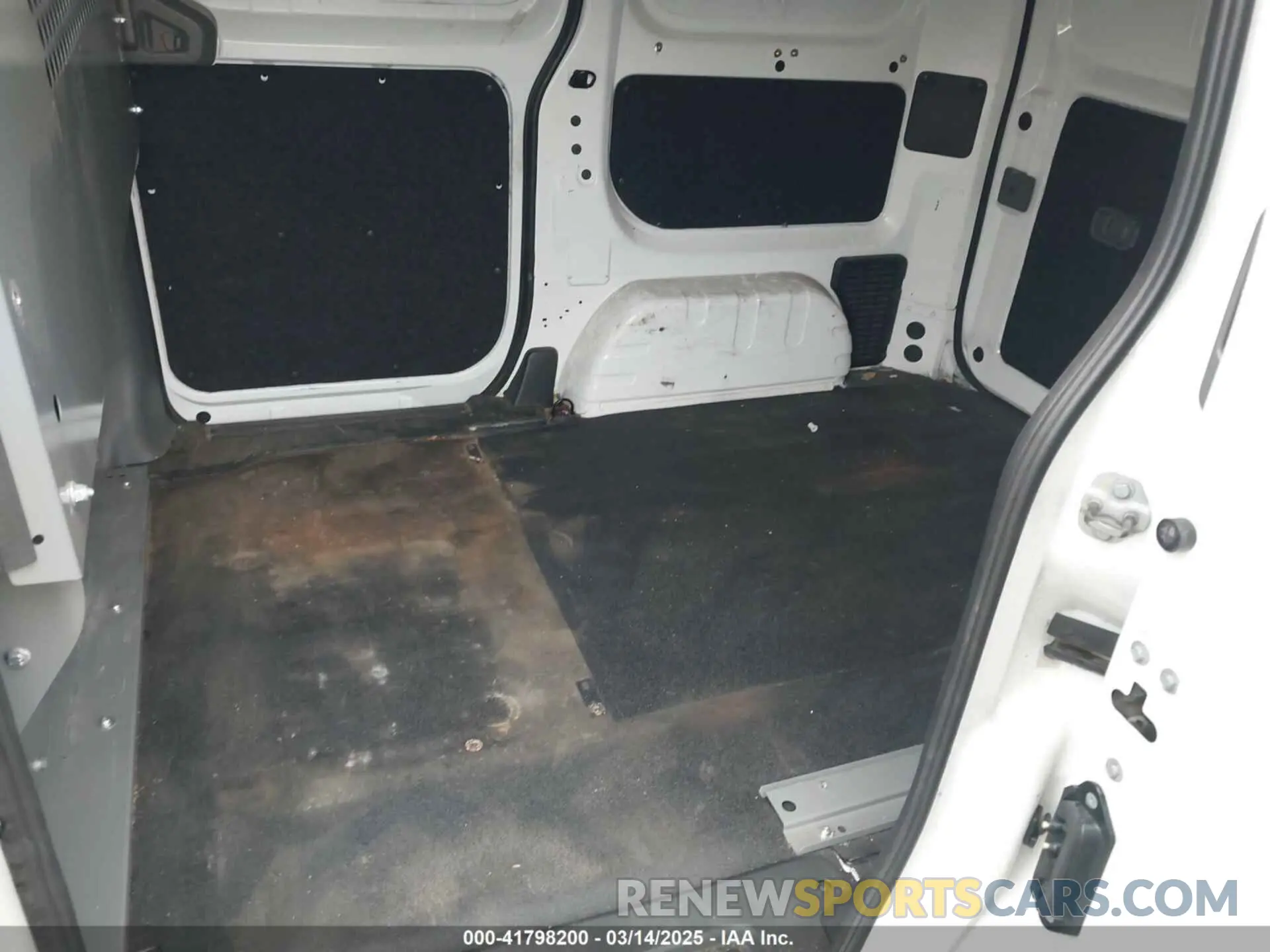8 Photograph of a damaged car 3N6CM0KNXLK691705 NISSAN NV200  CARGO 2020