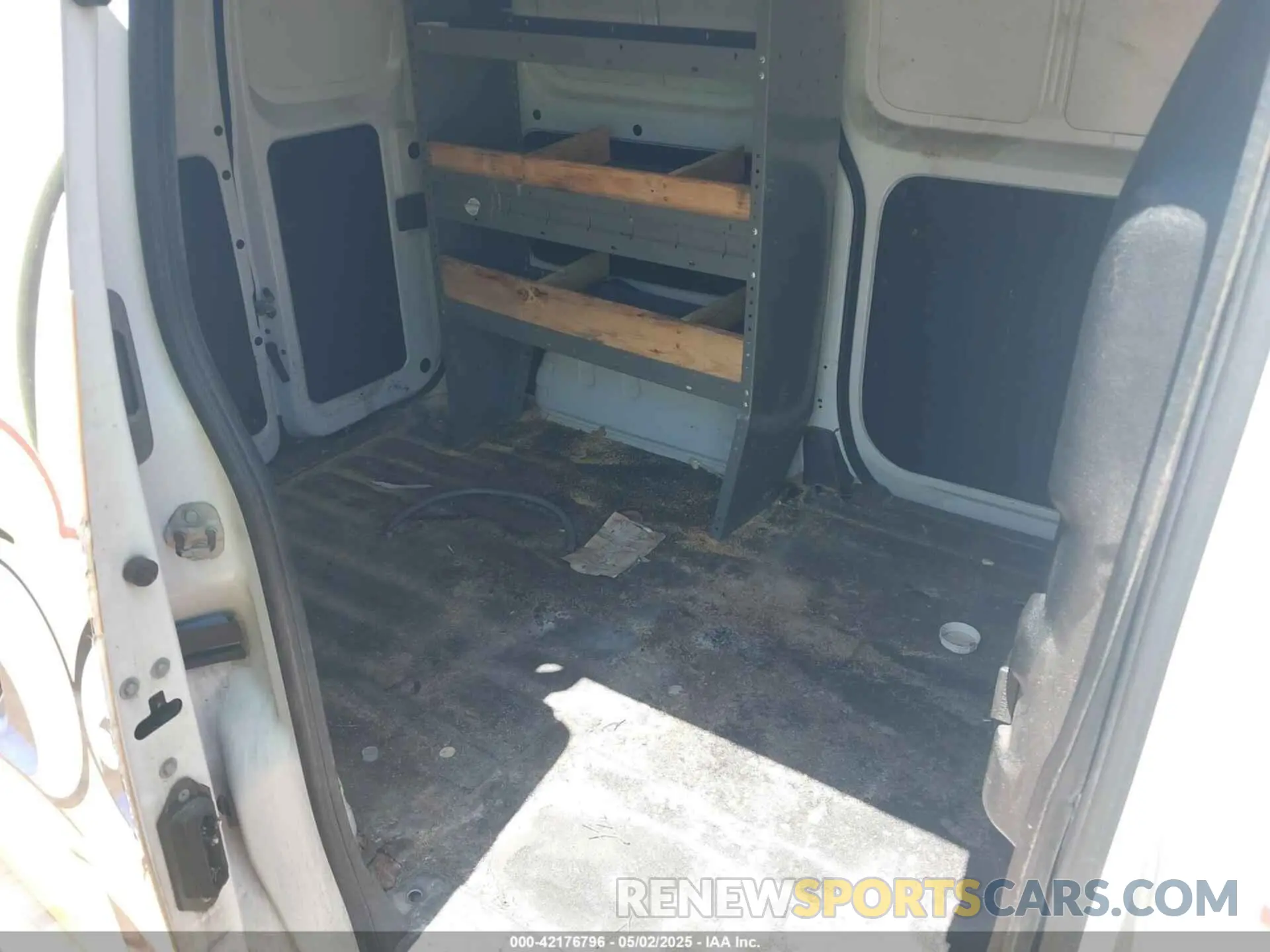 8 Photograph of a damaged car 3N6CM0KNXLK696709 NISSAN NV200  CARGO 2020