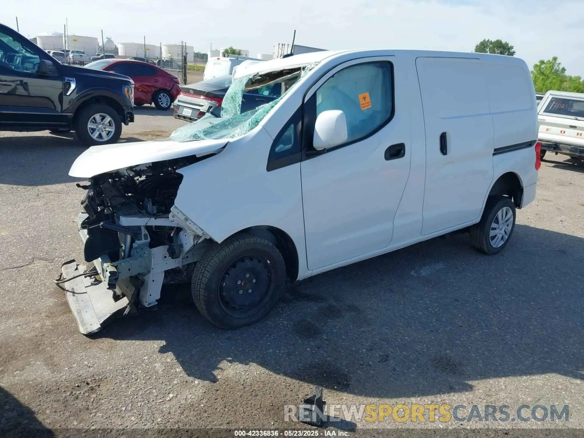2 Photograph of a damaged car 3N6CM0KNXLK700354 NISSAN NV200  CARGO 2020